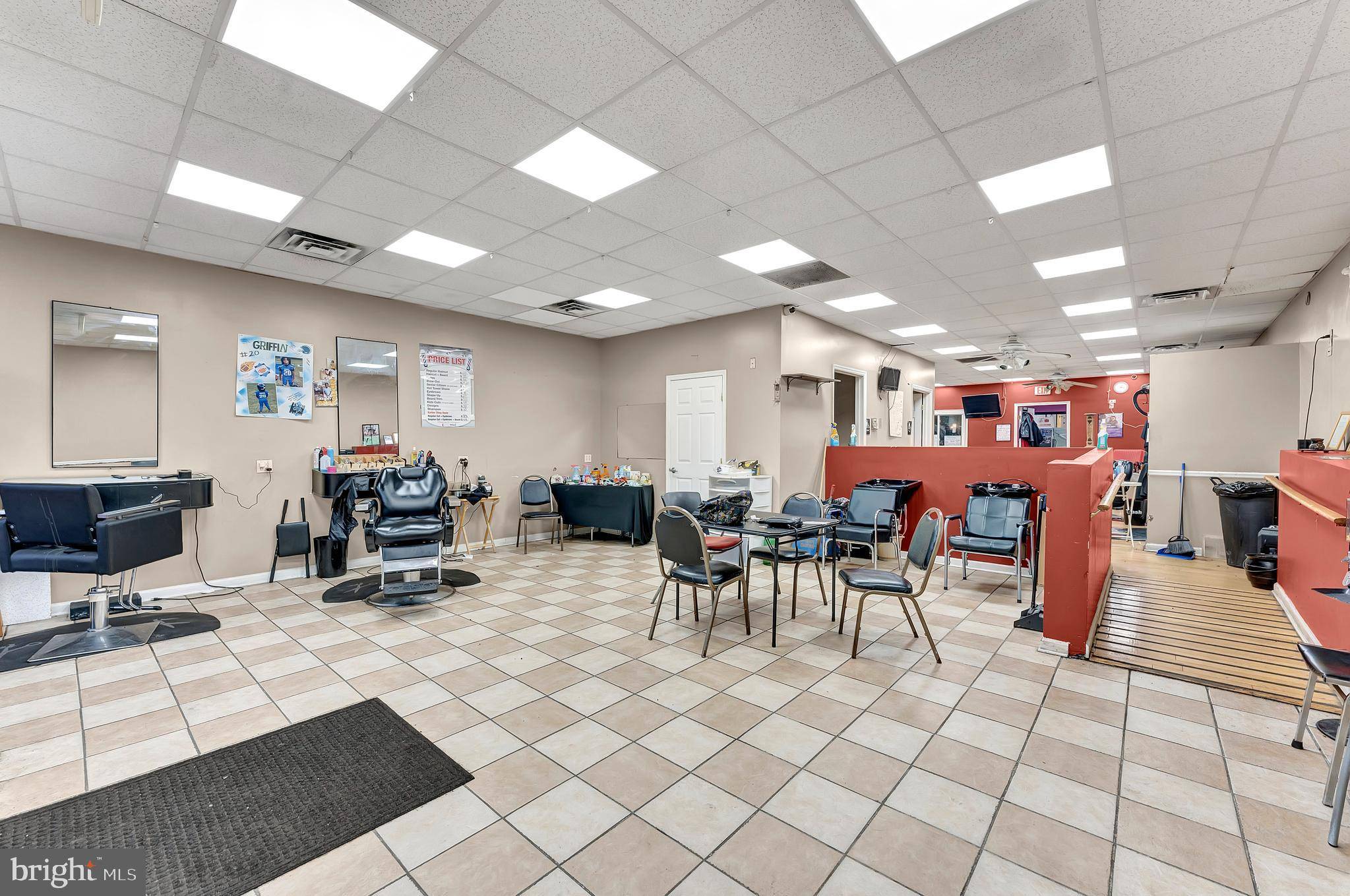 Trenton, NJ 08618,266 PARKWAY AVE