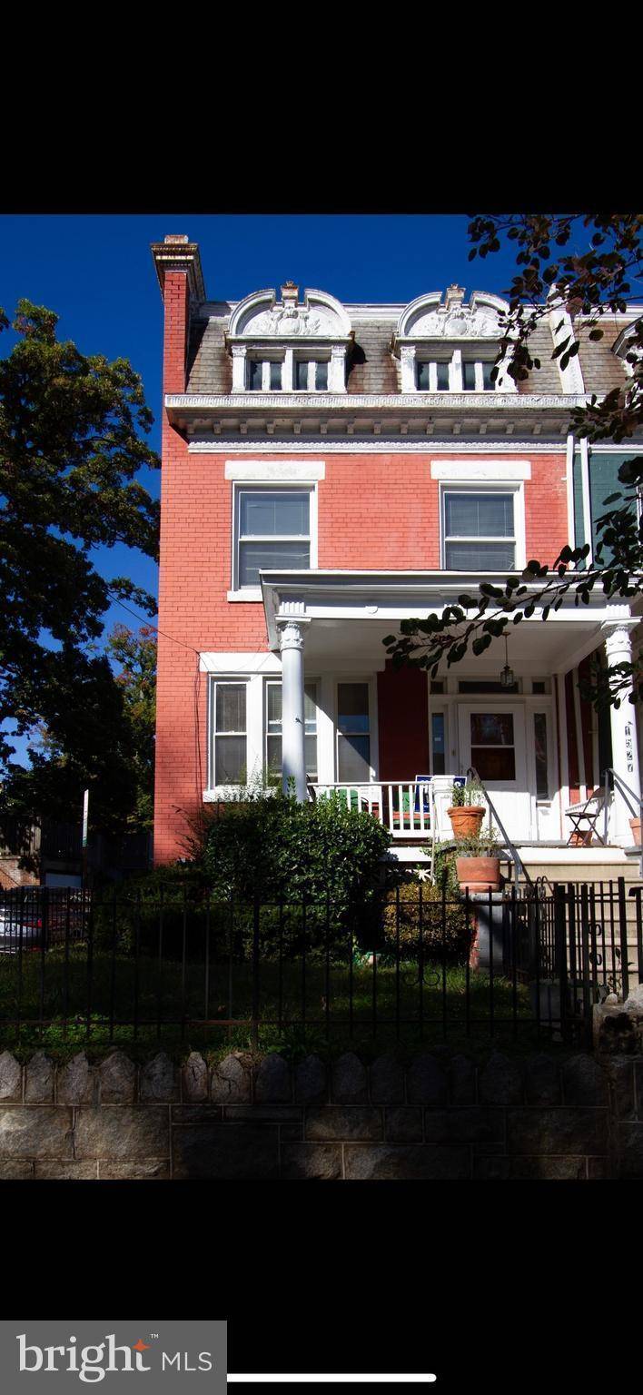 Washington, DC 20011,1527 BUCHANAN ST NW
