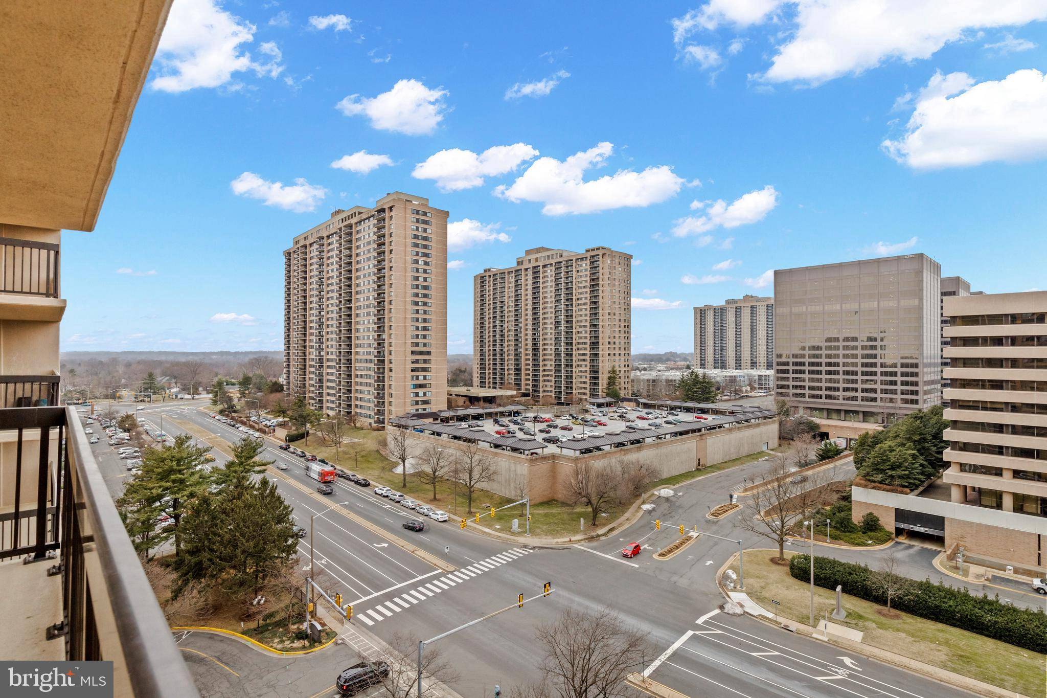Falls Church, VA 22041,3713 GEORGE MASON #909 W
