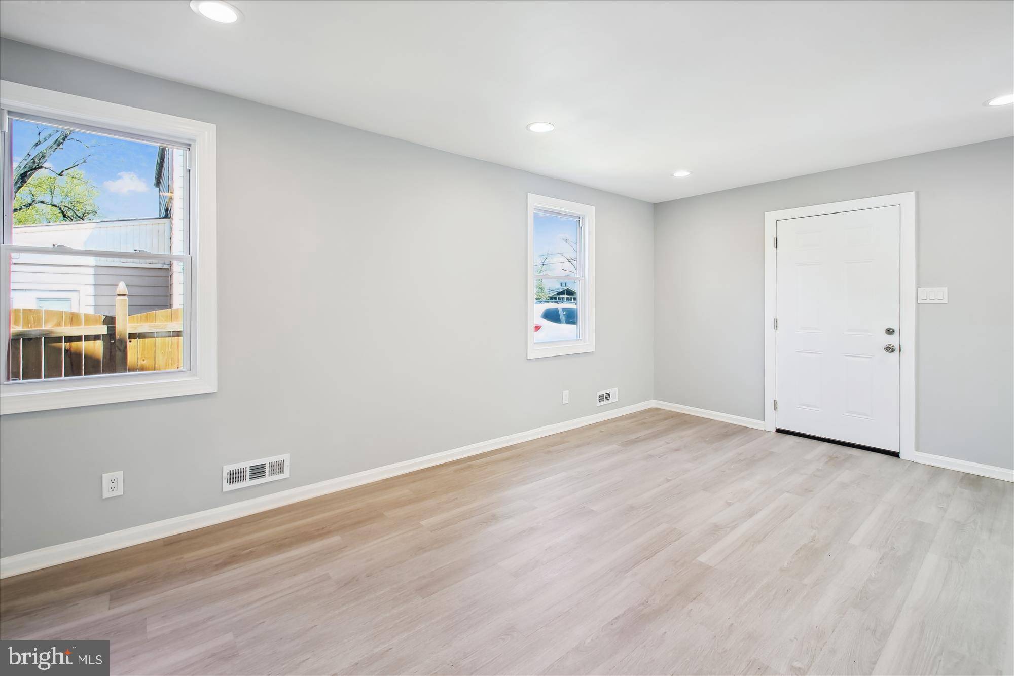 Catonsville, MD 21228,602 NORHURST WAY