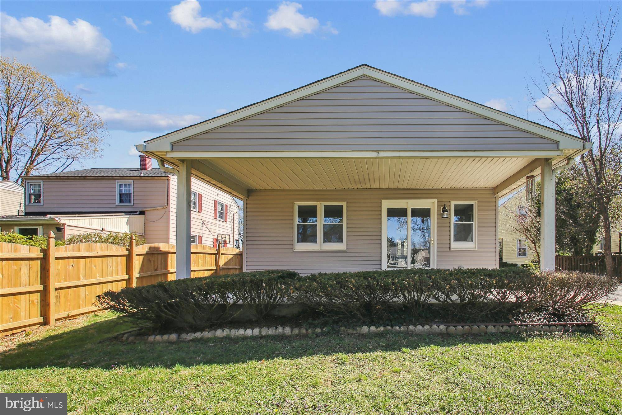 Catonsville, MD 21228,602 NORHURST WAY