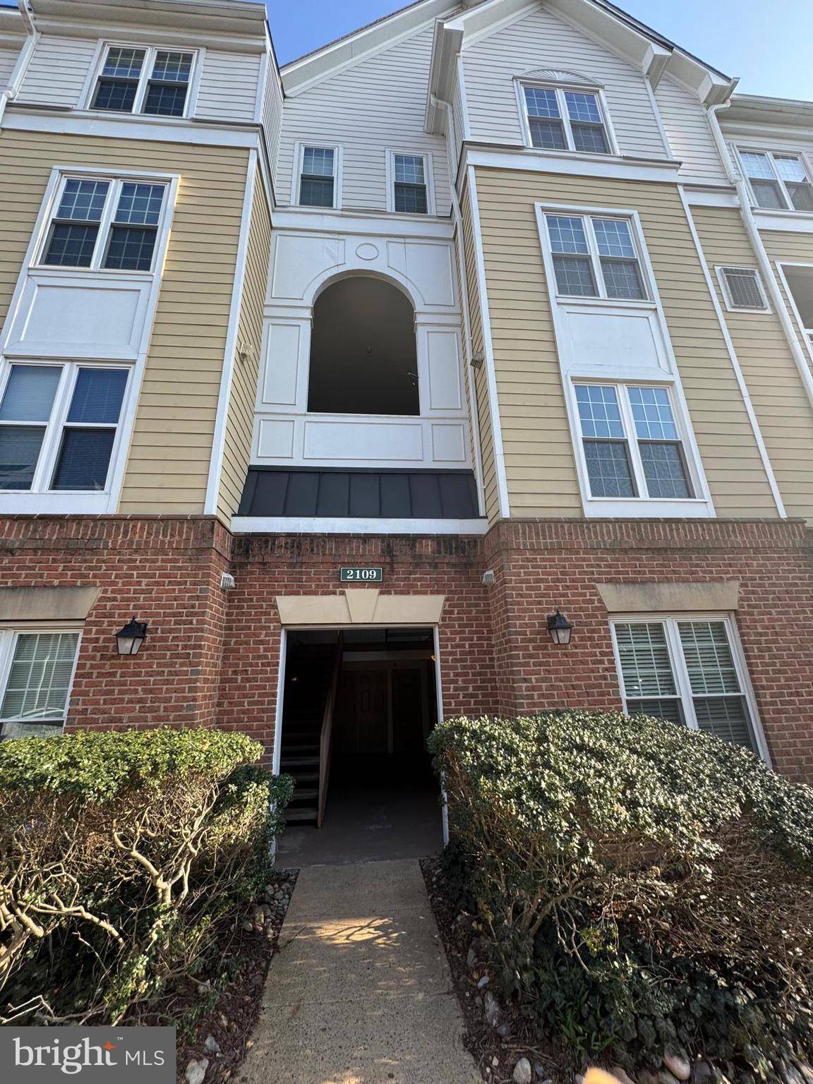 Herndon, VA 20170,2109 HIGHCOURT LN #203