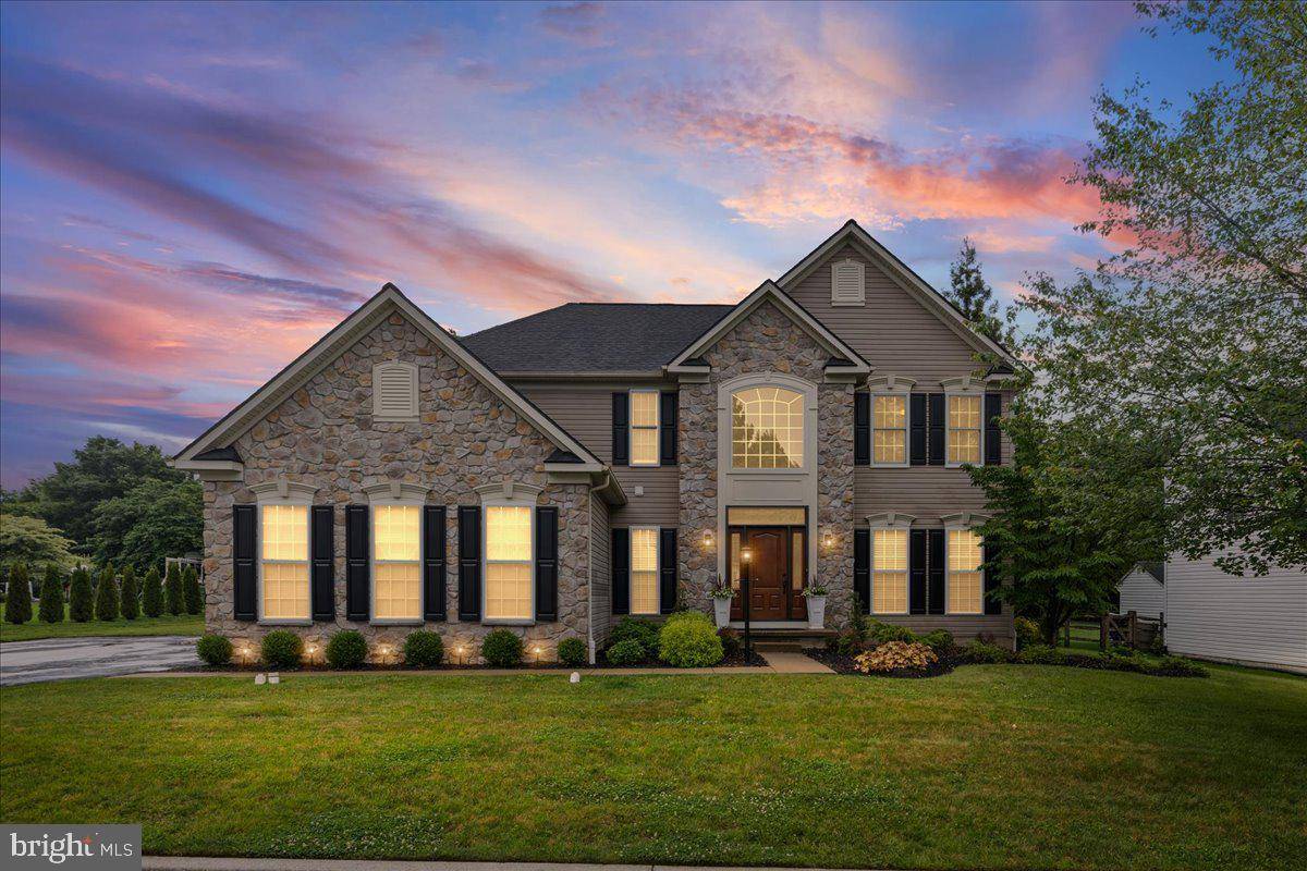 West Grove, PA 19390,869 BOURBAN LN