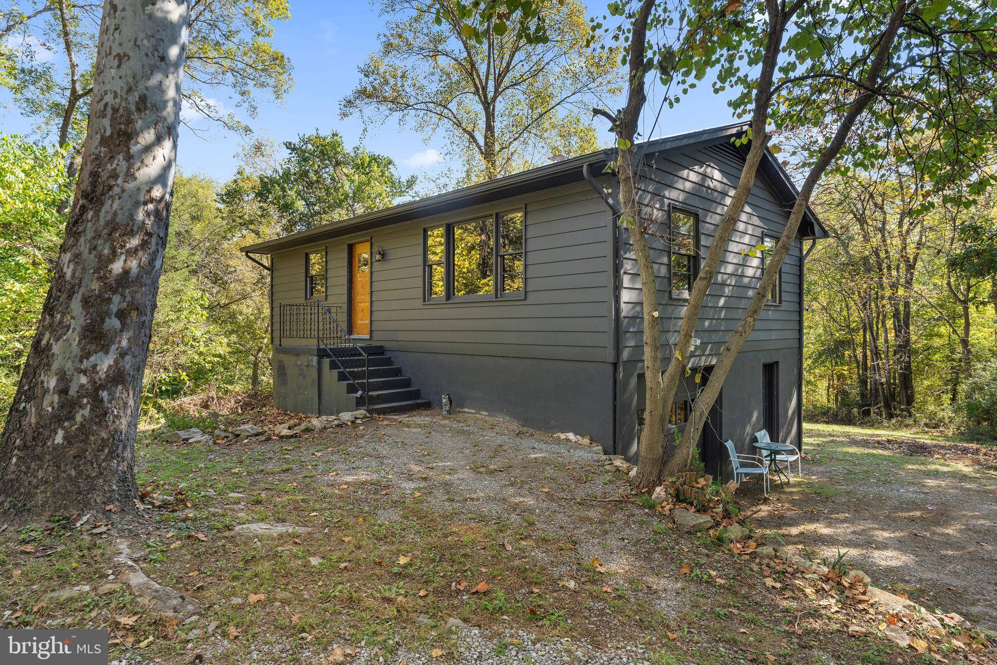 Lovettsville, VA 20180,11332 DUTCHMANS CREEK RD