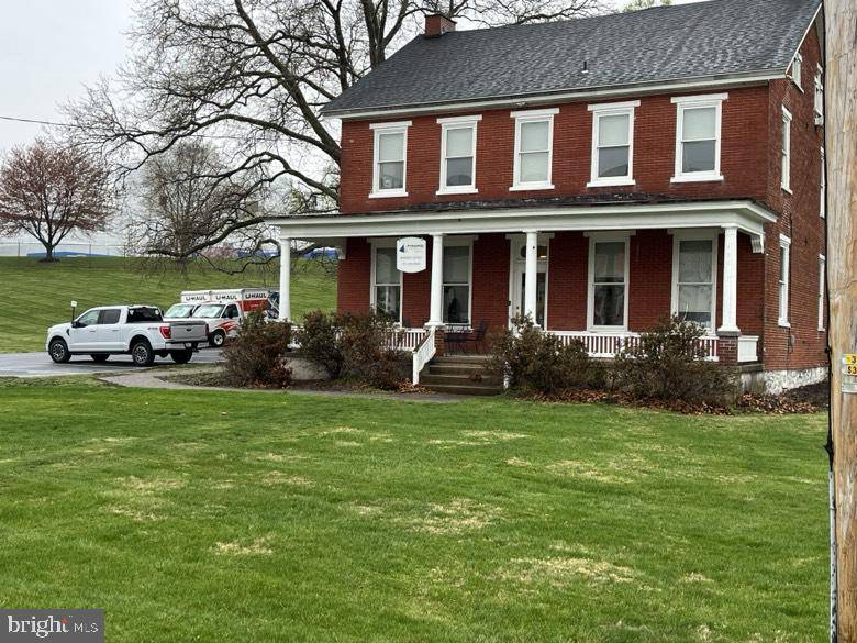 Hershey, PA 17033,1005 W CHOCOLATE AVE