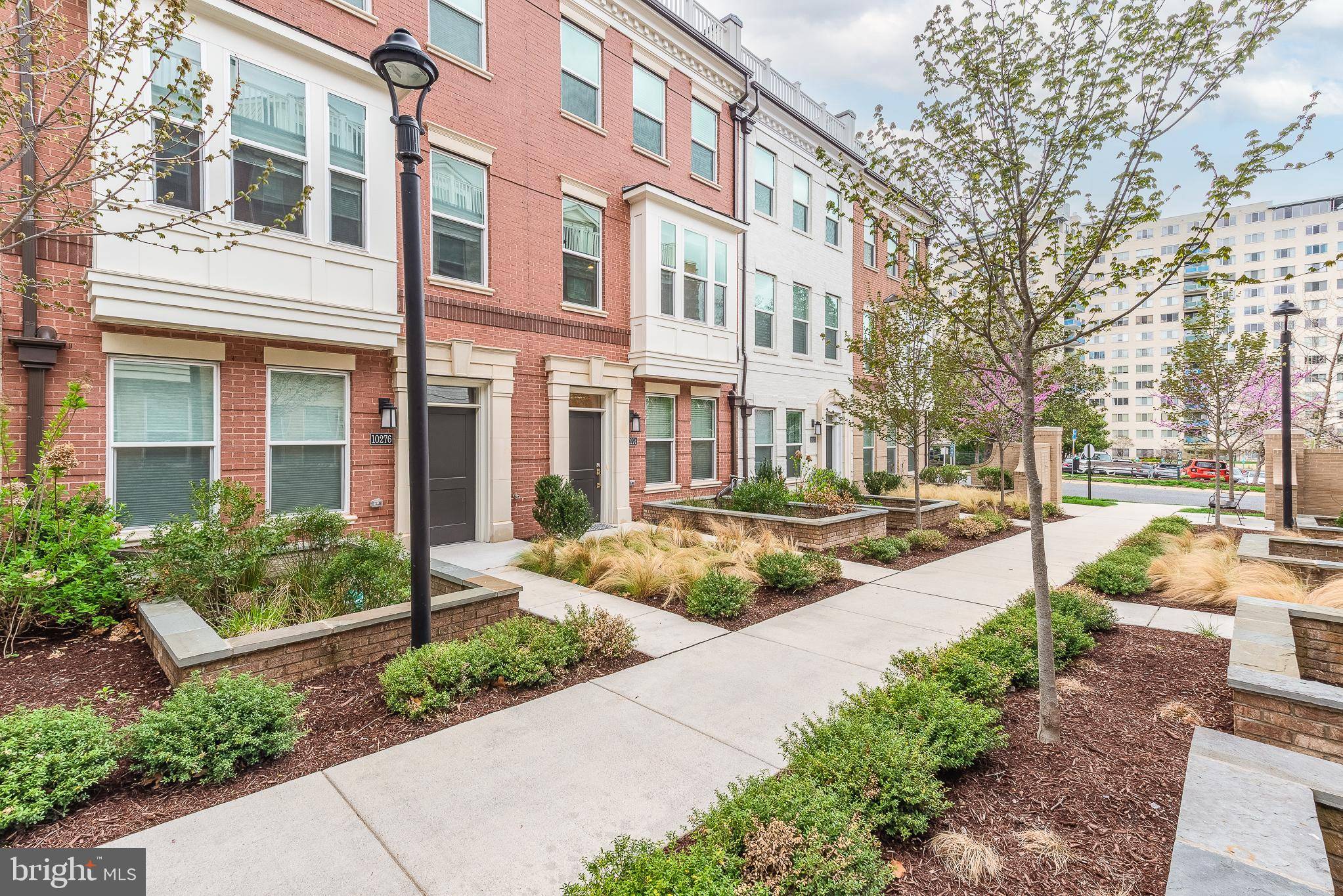North Bethesda, MD 20852,10274 GROSVENOR PL