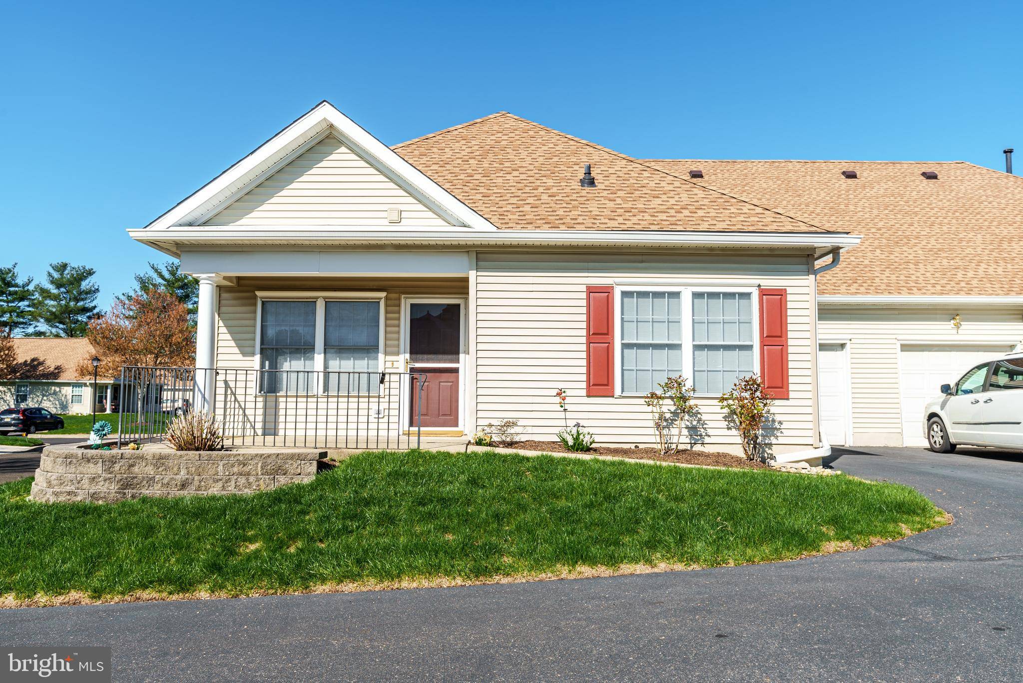 Fairless Hills, PA 19030,57 AVENROWE CT #71