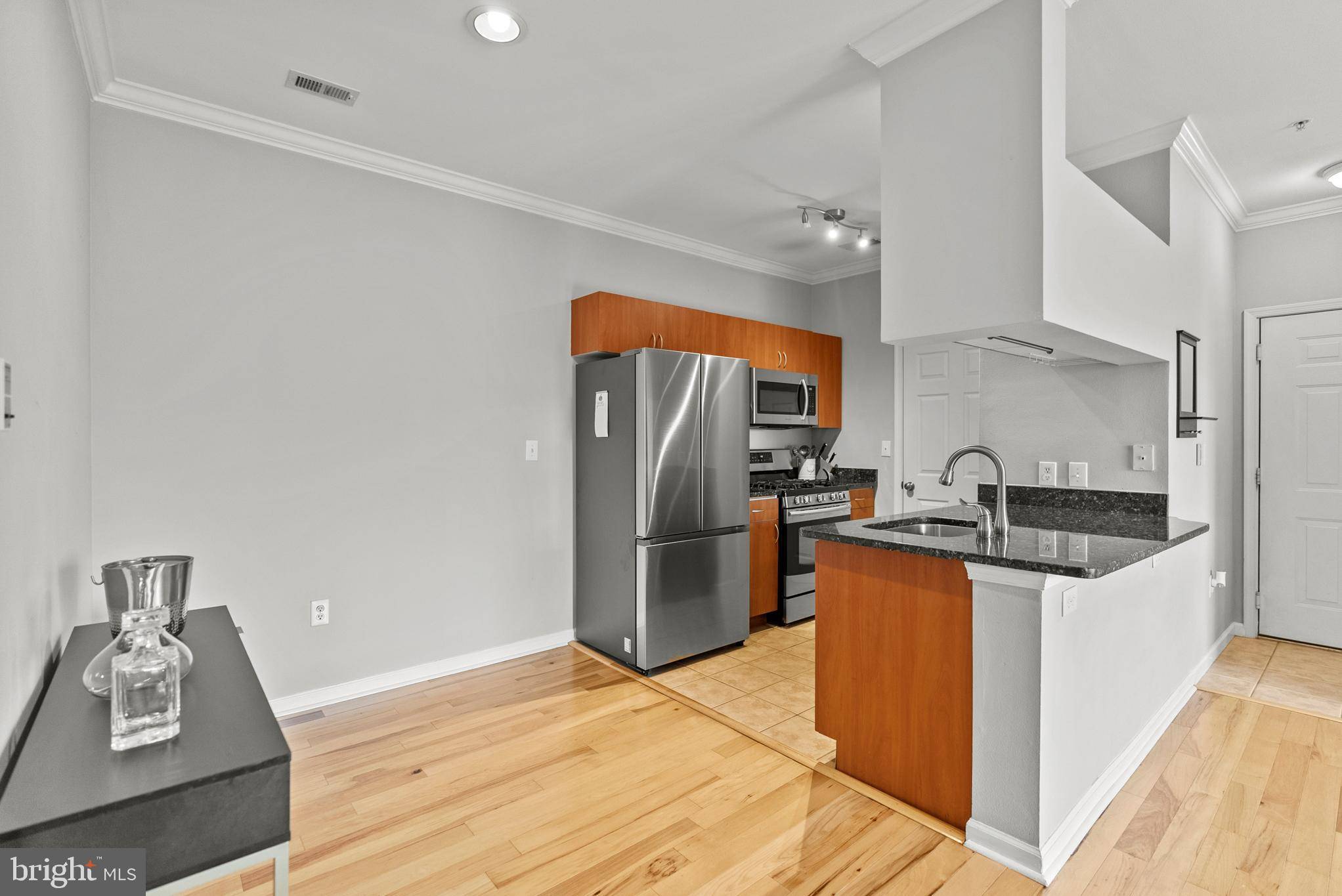 Germantown, MD 20874,19601 GALWAY BAY CIR #301