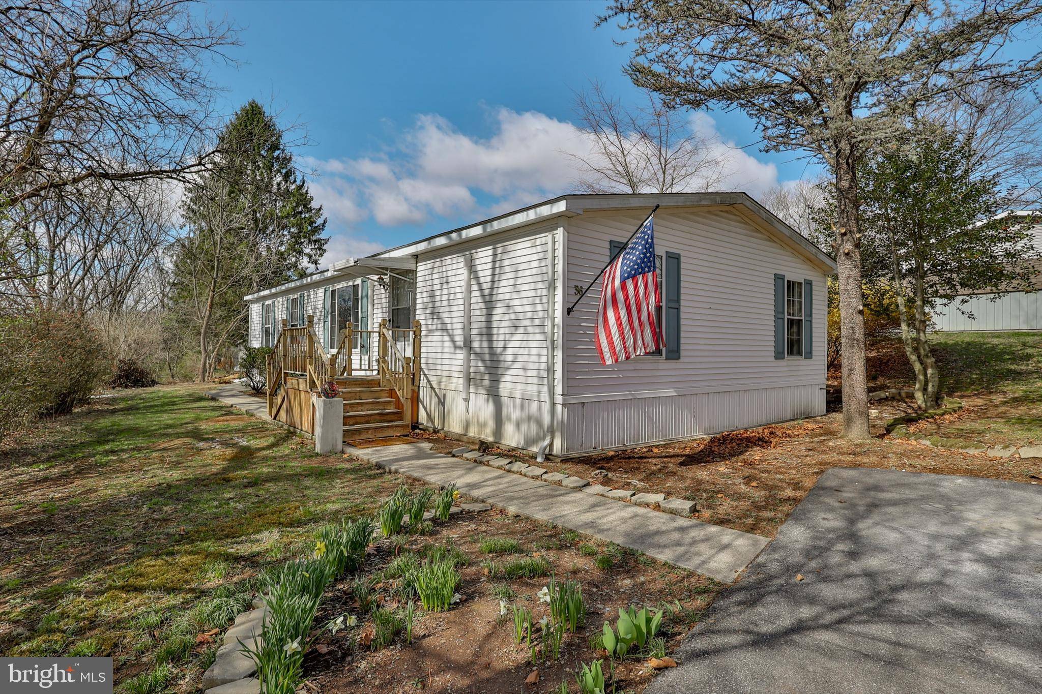 Bath, PA 18014,36 HICKORY HILLS DR