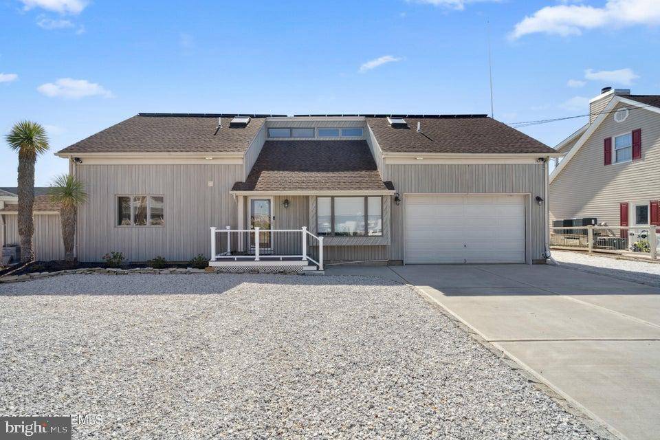 Forked River, NJ 08731,823 FOREPEAK DR
