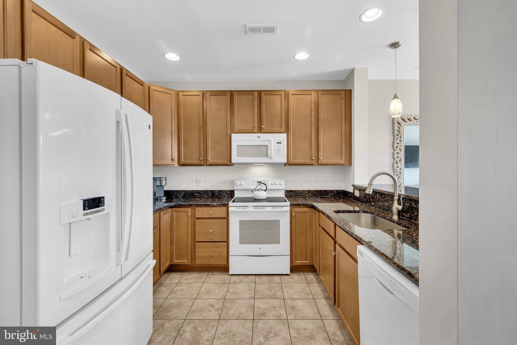 Rehoboth Beach, DE 19971,37696 ULSTER DR #8