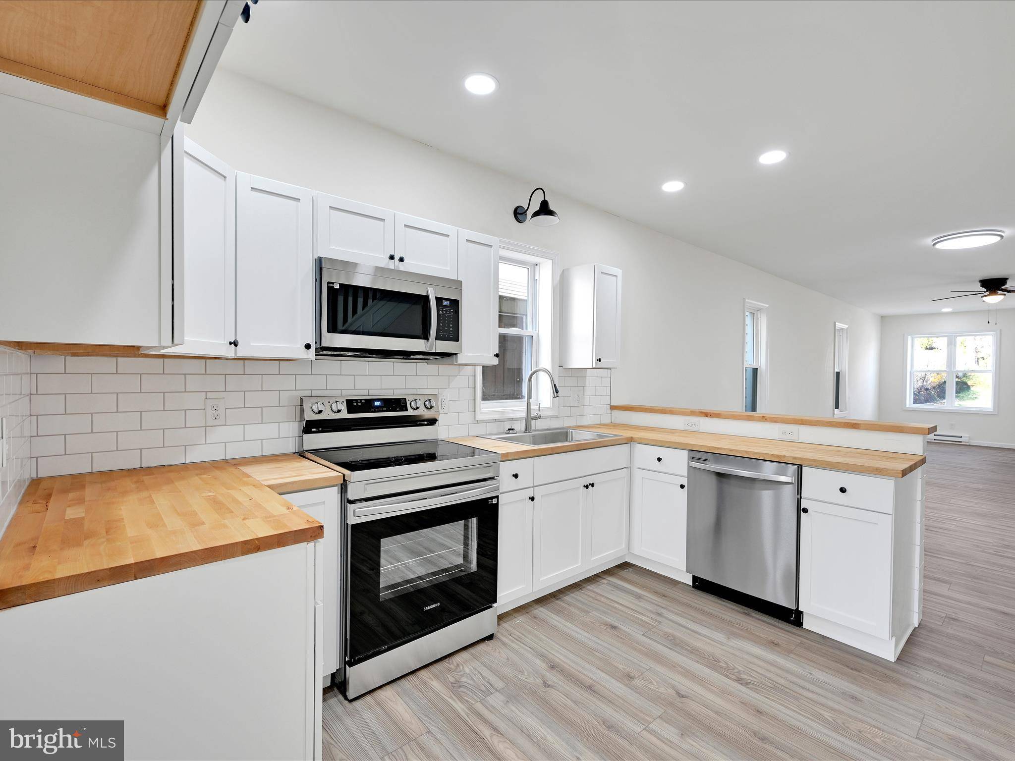 Schuylkill Haven, PA 17972,115 CENTER AVE