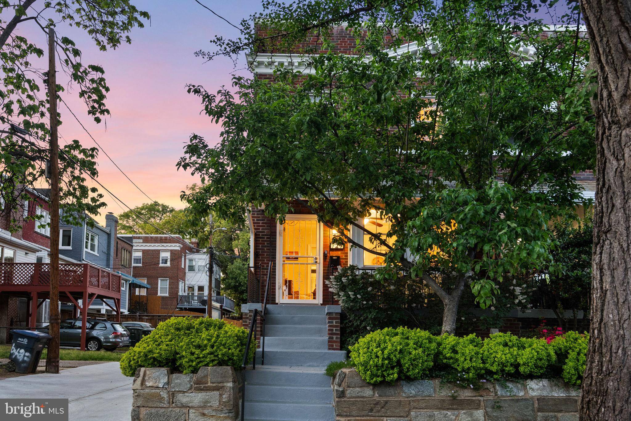 Washington, DC 20012,729 TEWKESBURY PL NW