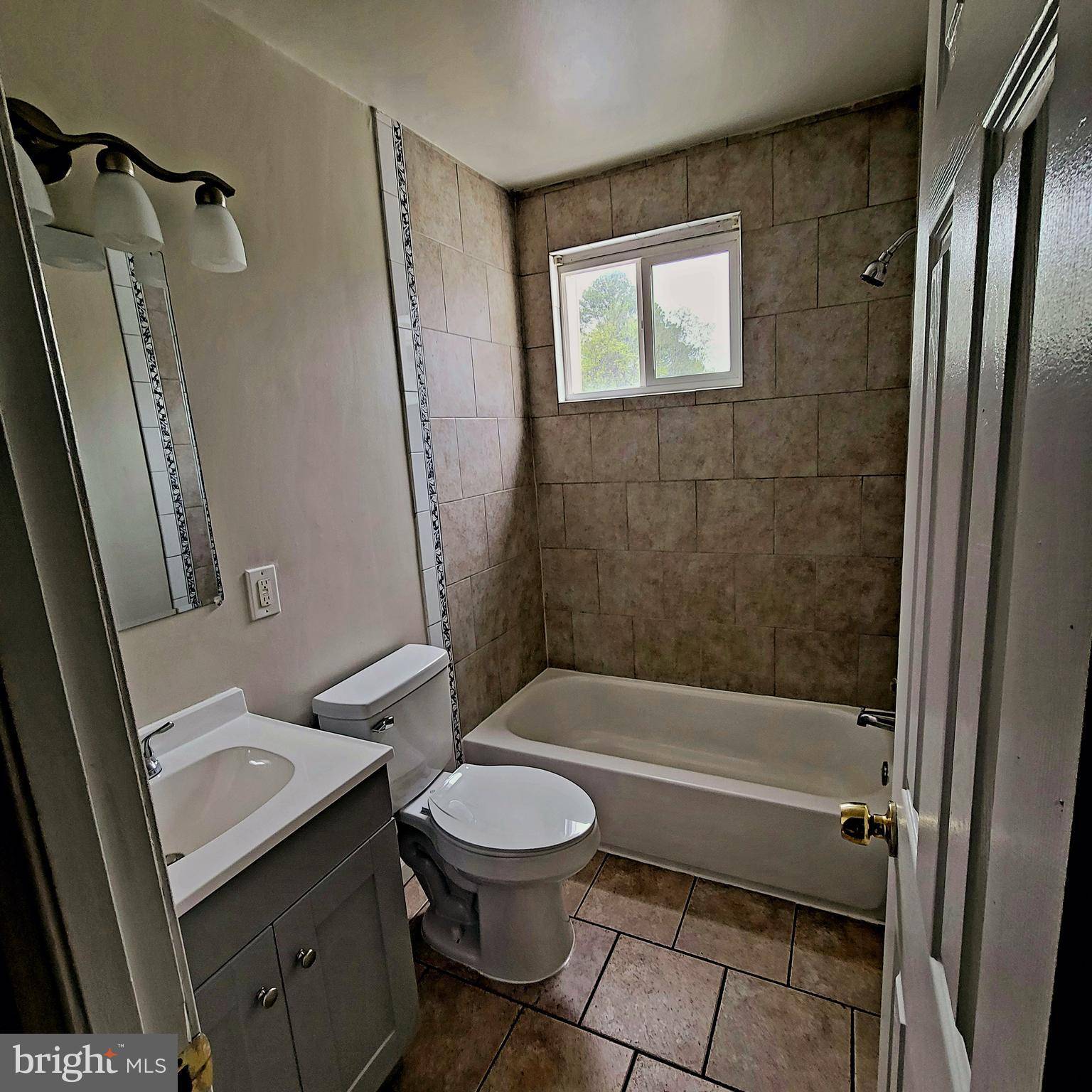 Temple Hills, MD 20748,2816 IVERSON ST #92