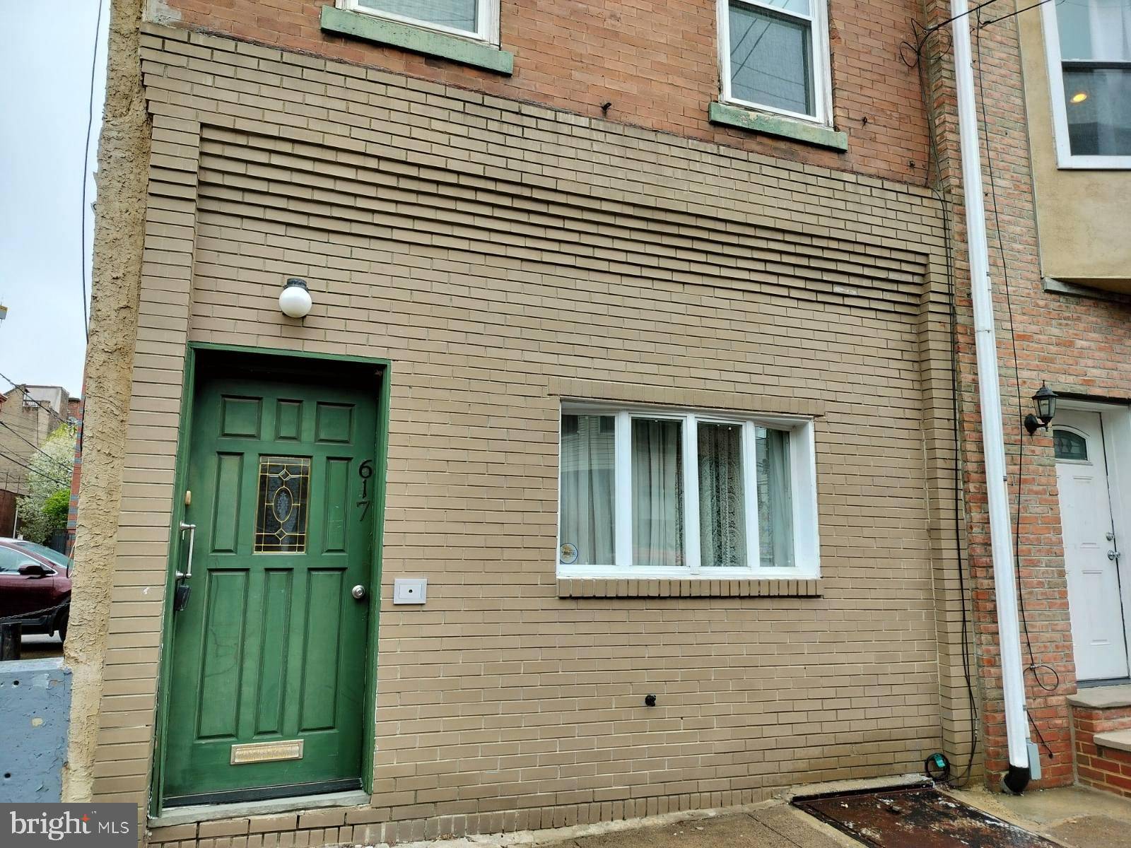 Philadelphia, PA 19147,617 S 8TH ST