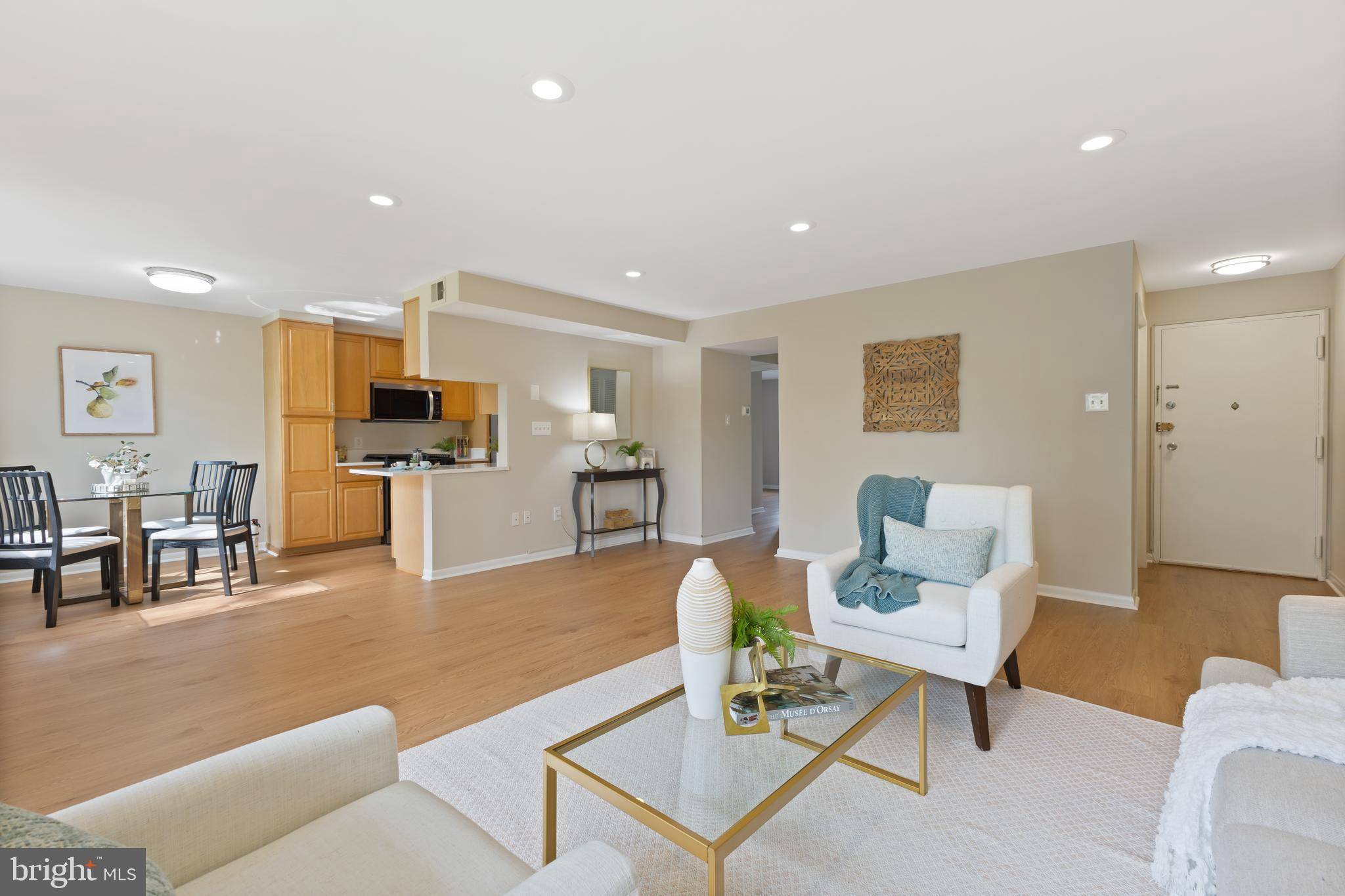 Rockville, MD 20852,10420 ROCKVILLE PIK #302