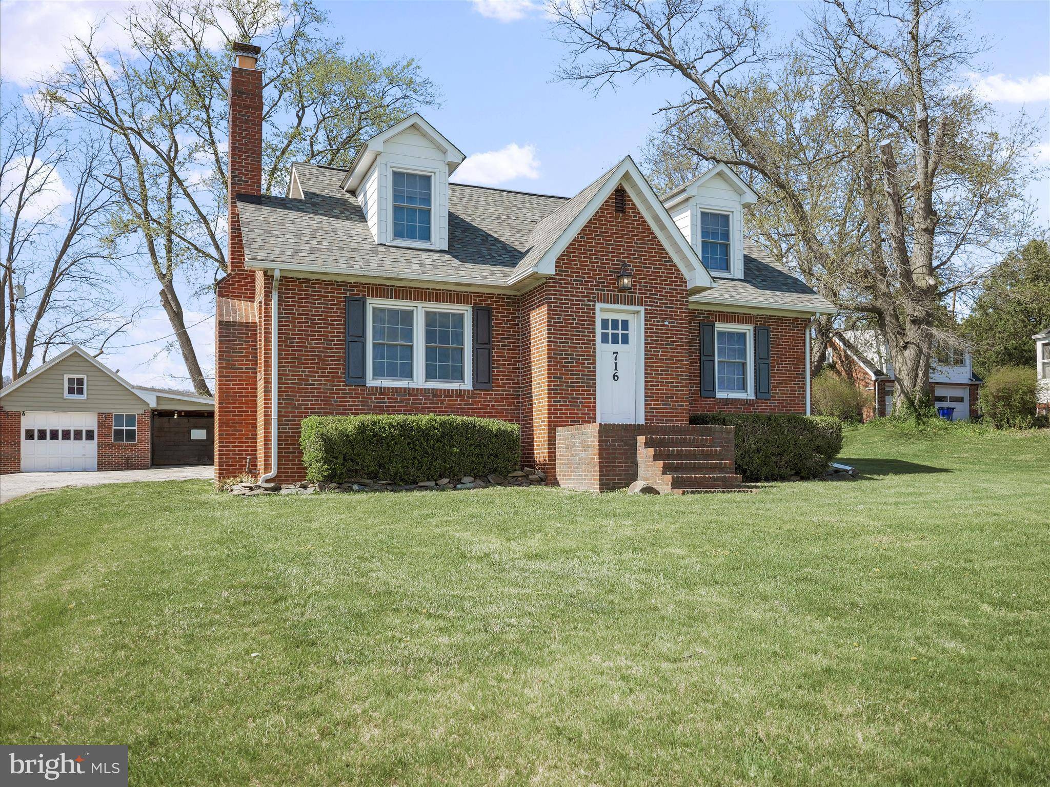 Knoxville, MD 21758,716 JEFFERSON PIKE