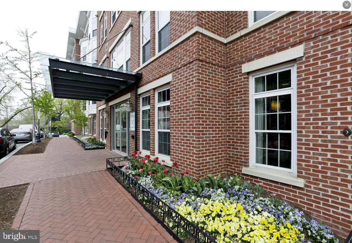 Washington, DC 20009,1451 BELMONT ST NW #202