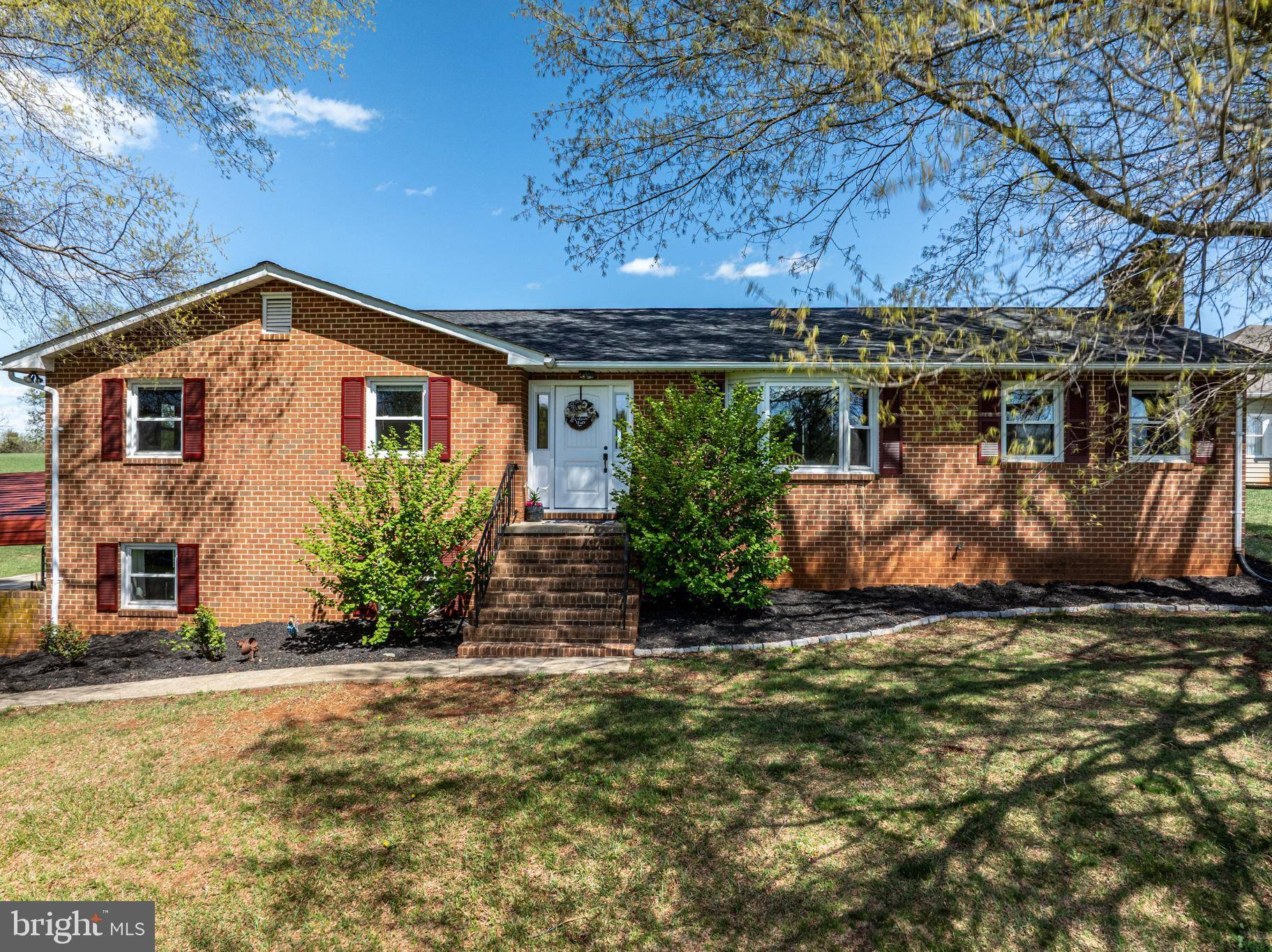 Orange, VA 22960,116 BOXLEY LN