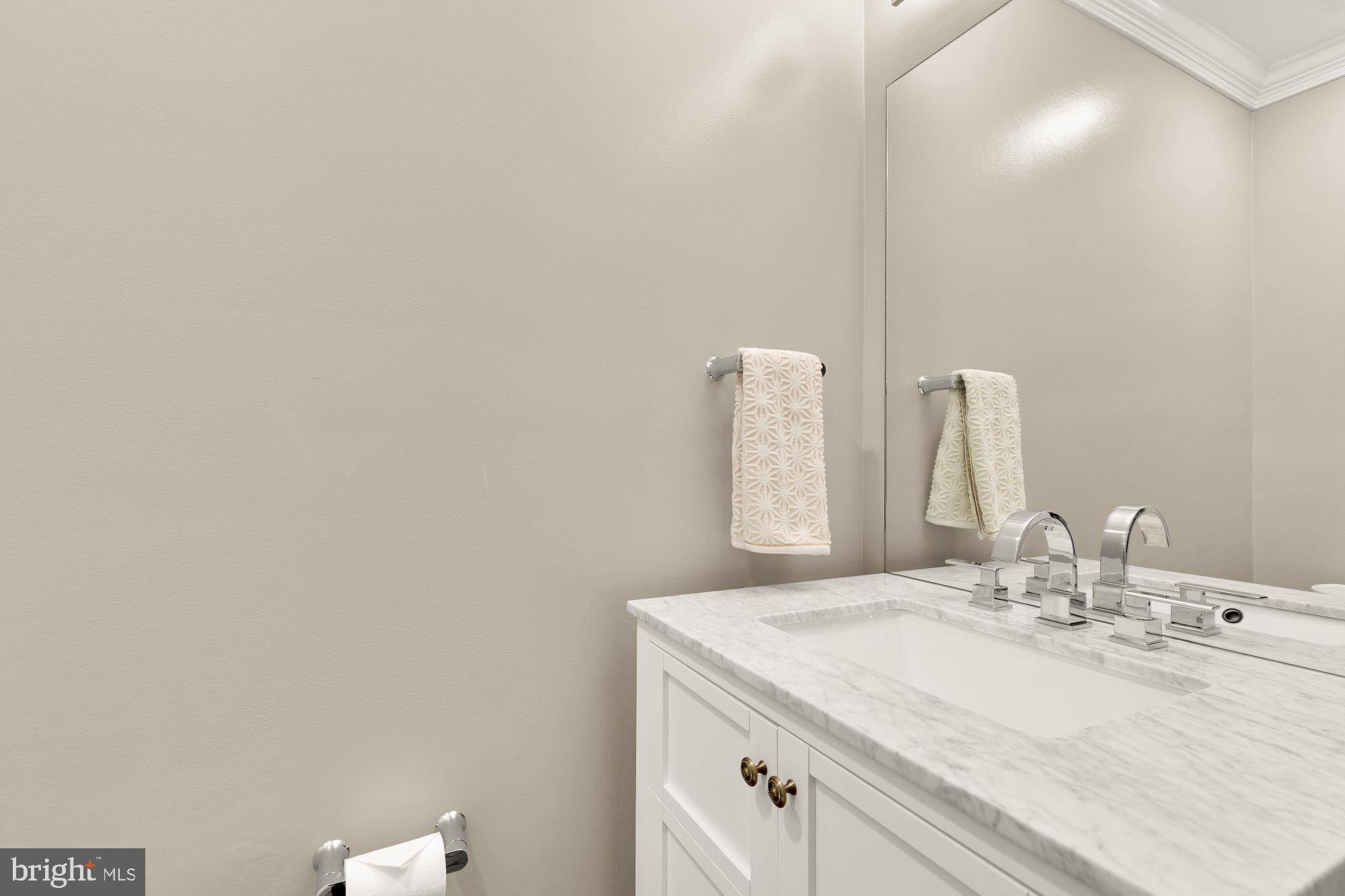 Alexandria, VA 22315,6660 KELSEY POINT CIR