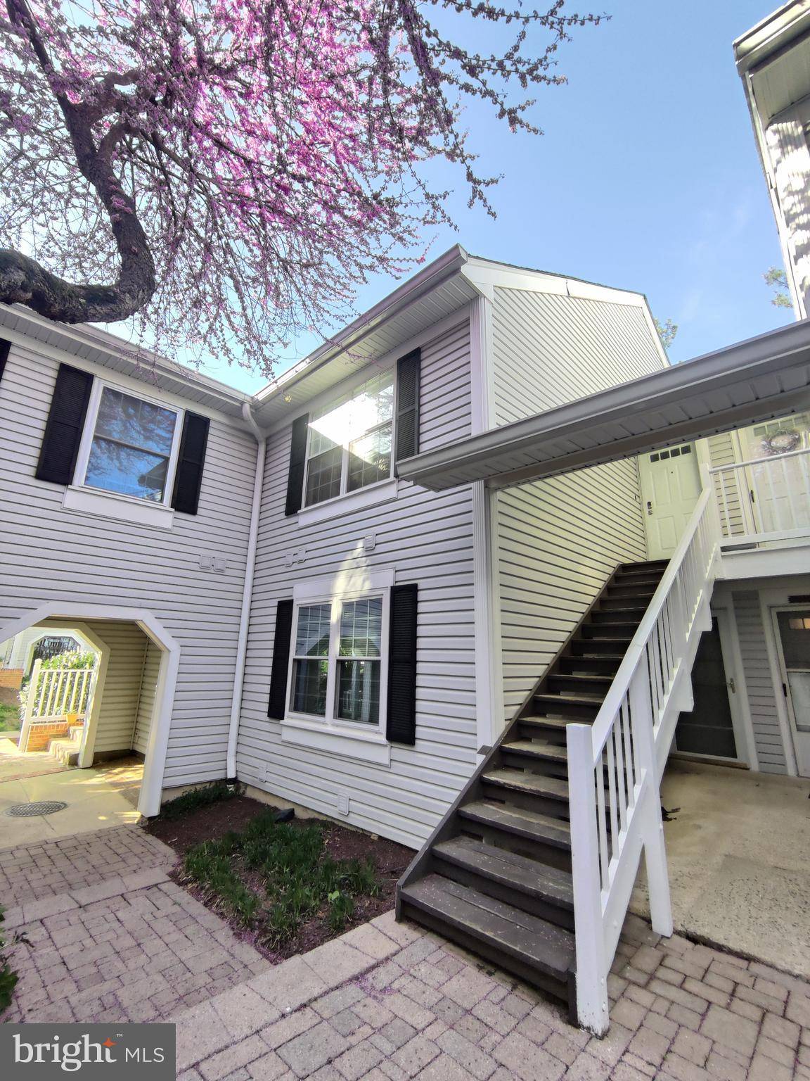 Arlington, VA 22206,2911-H S WOODLEY ST #8-H