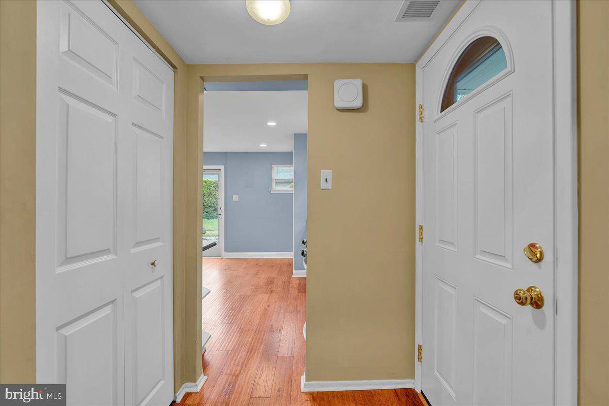 Ambler, PA 19002,501 N BETHLEHEM PIKE #2-B