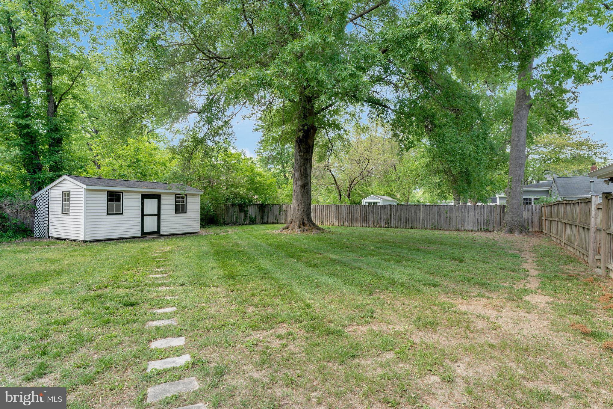 Alexandria, VA 22309,8808 OAK LEAF DR