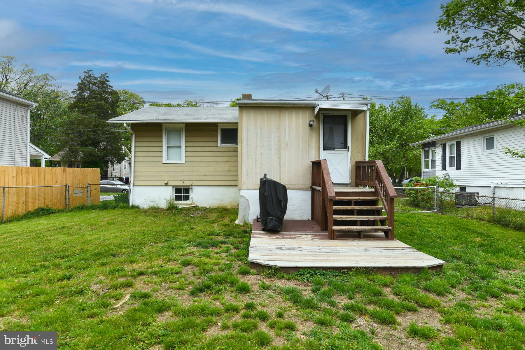 Somerdale, NJ 08083,109 E CRESTWOOD AVE