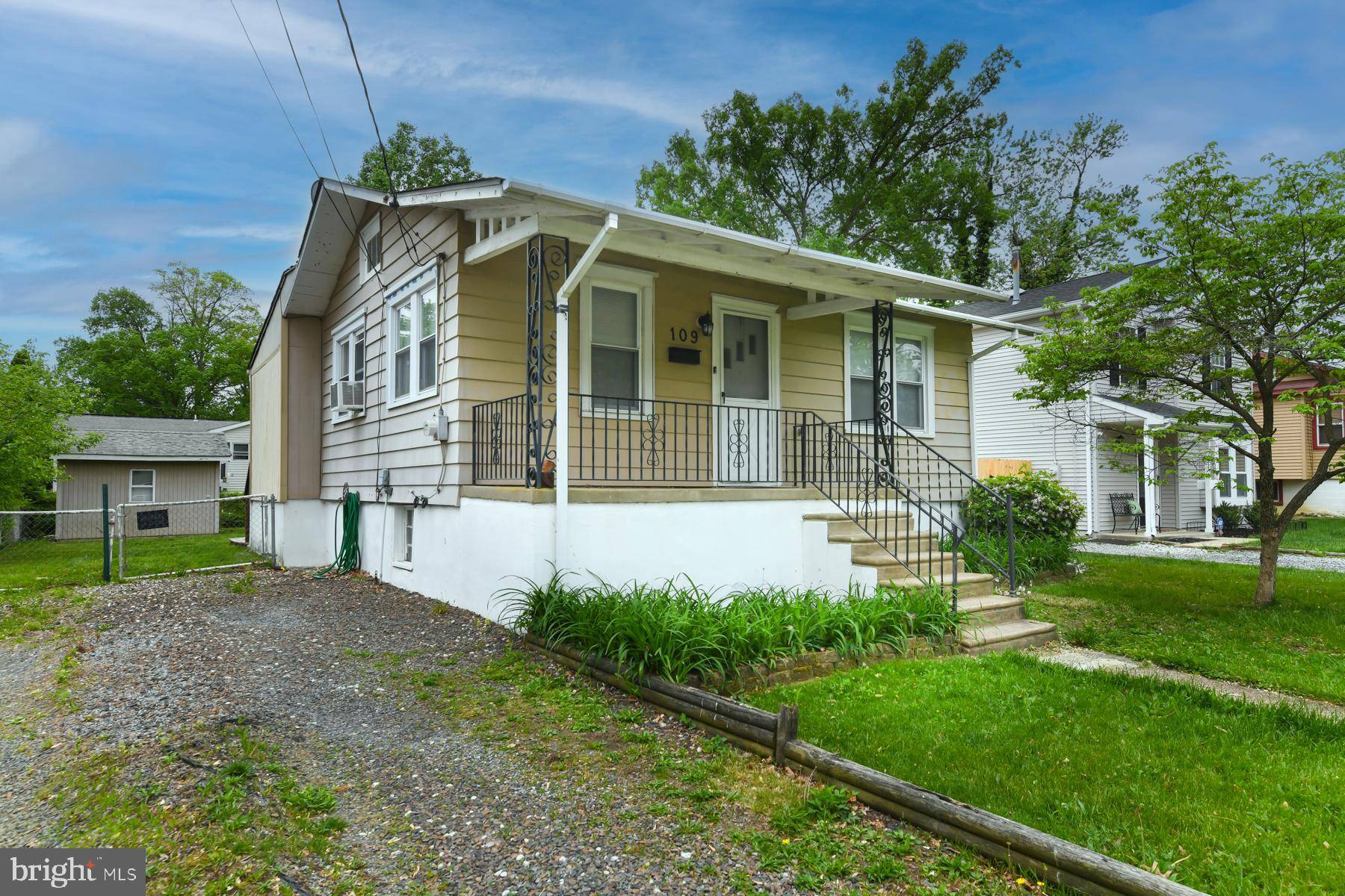 Somerdale, NJ 08083,109 E CRESTWOOD AVE