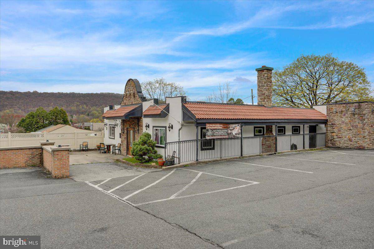 Reading, PA 19606,16 COLUMBIA AVE