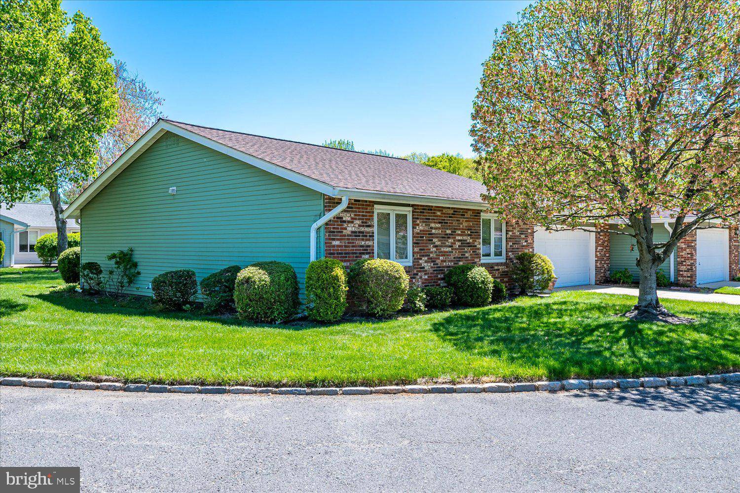 Monroe Township, NJ 08831,444 DAHLIA PLZ #A