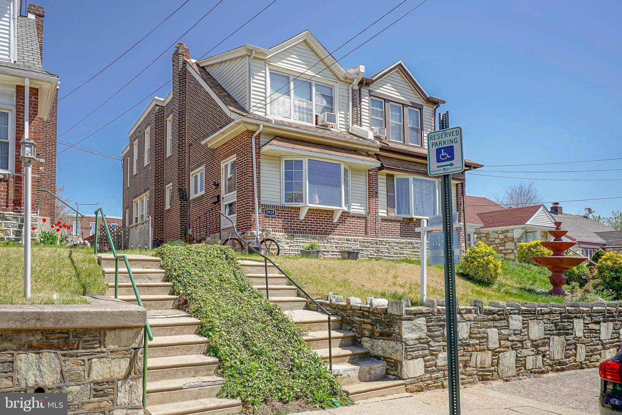 Philadelphia, PA 19111,1919 LANSING ST