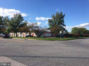 Westminster, MD 21157,150 AIRPORT DR #13