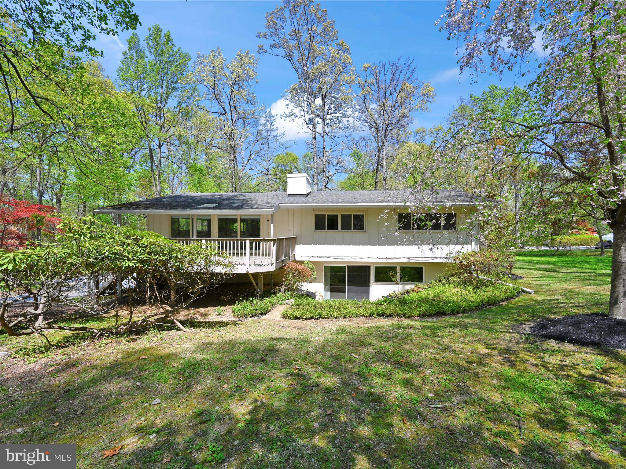 Wayne, PA 19087,694 TROWILL LN