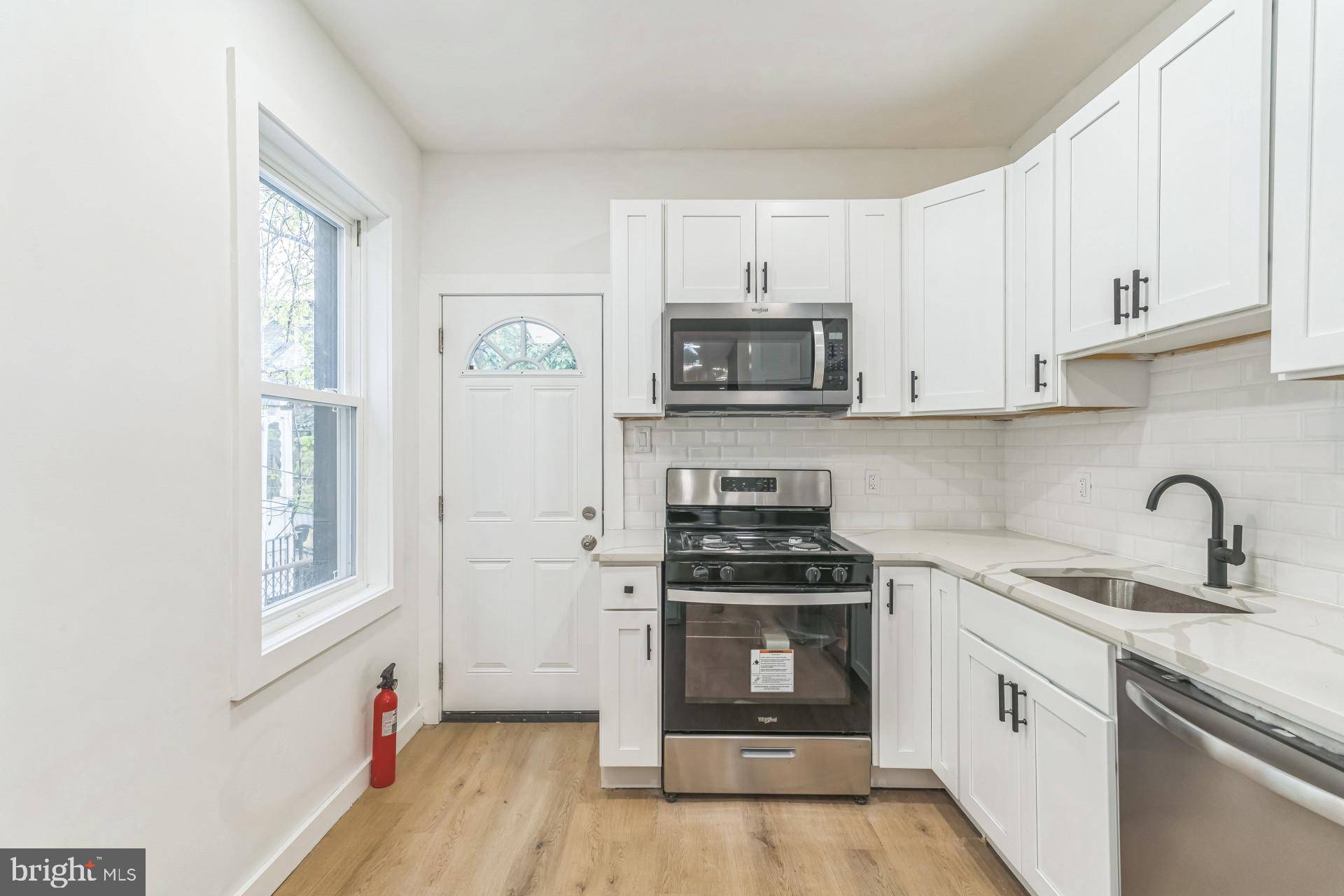 Philadelphia, PA 19104,4254 PENNSGROVE ST
