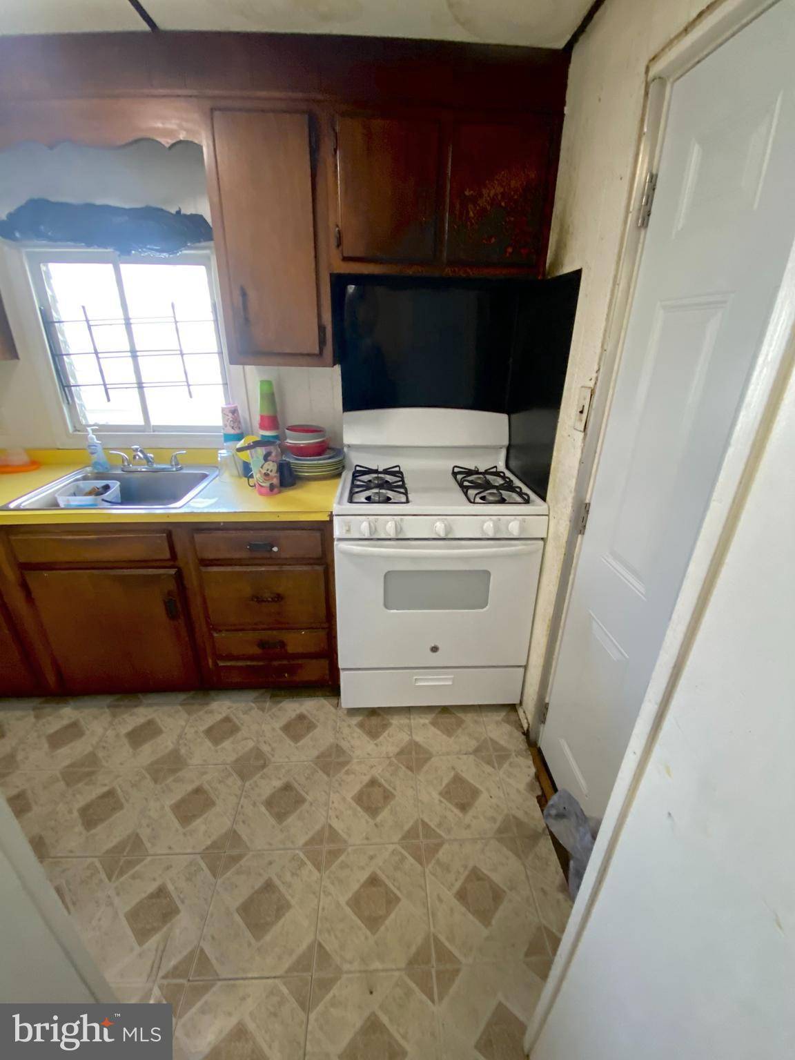 Philadelphia, PA 19133,155 W WISHART ST