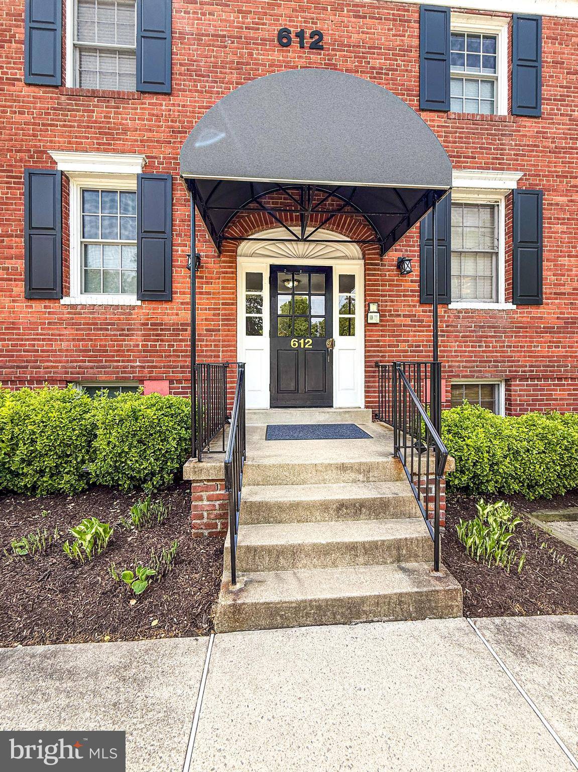 Alexandria, VA 22314,612 BASHFORD LN #1221