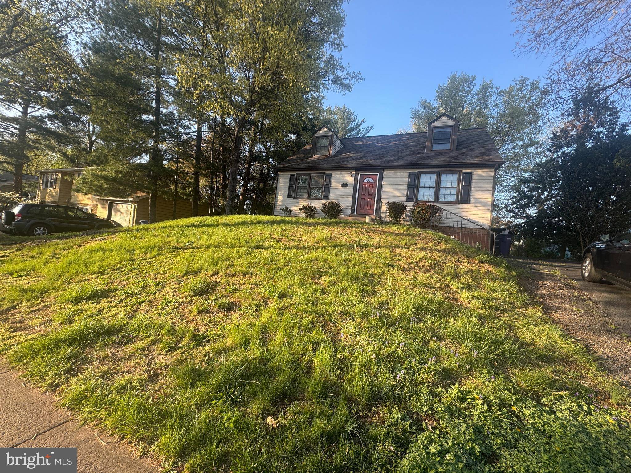 Herndon, VA 20170,719 PALMER DR
