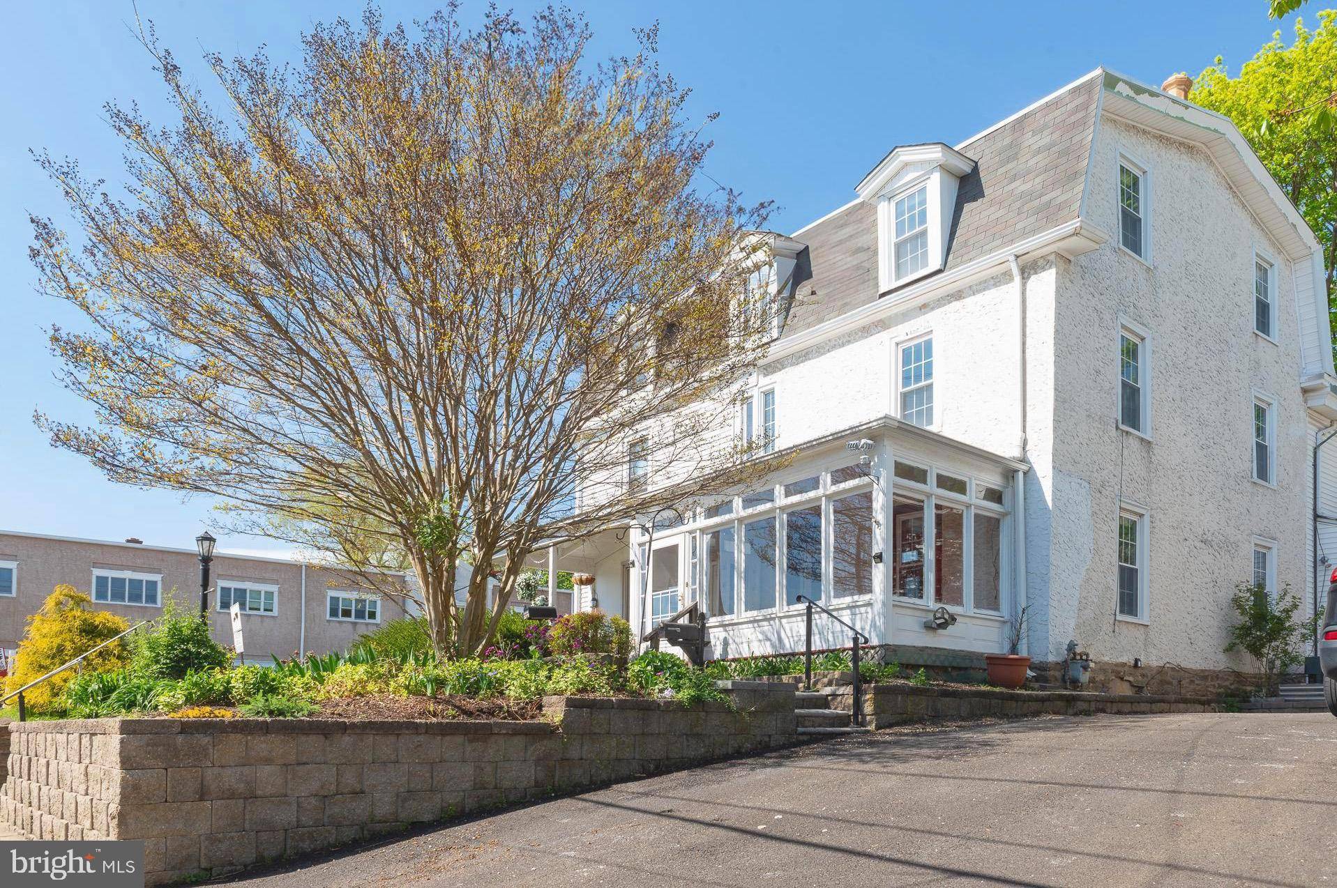 Jenkintown, PA 19046,827 GREENWOOD AVE