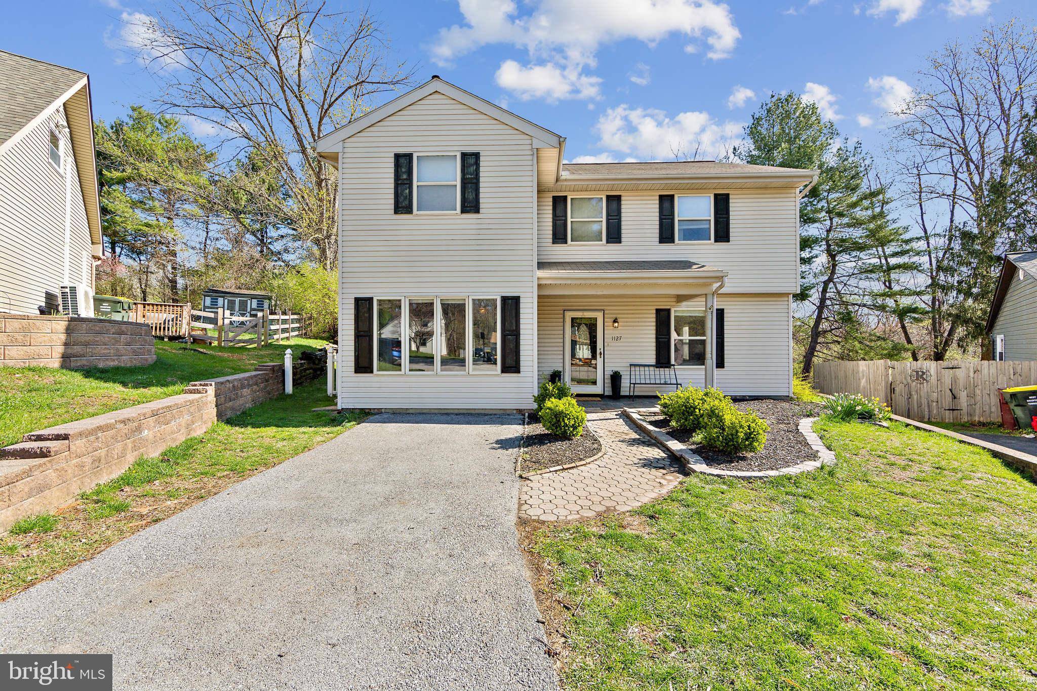 Downingtown, PA 19335,1127 NEW HAMPSHIRE LN