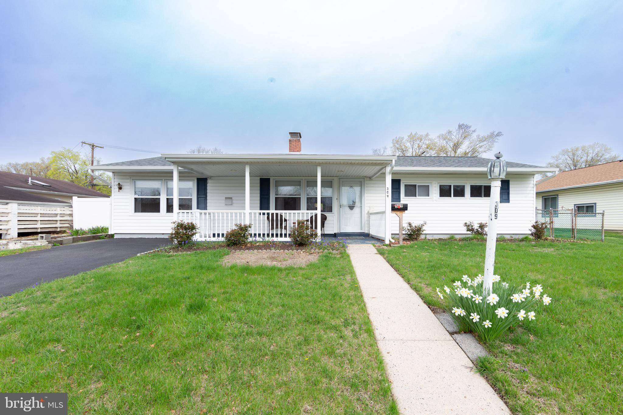 Levittown, PA 19055,309 OAKTREE DR