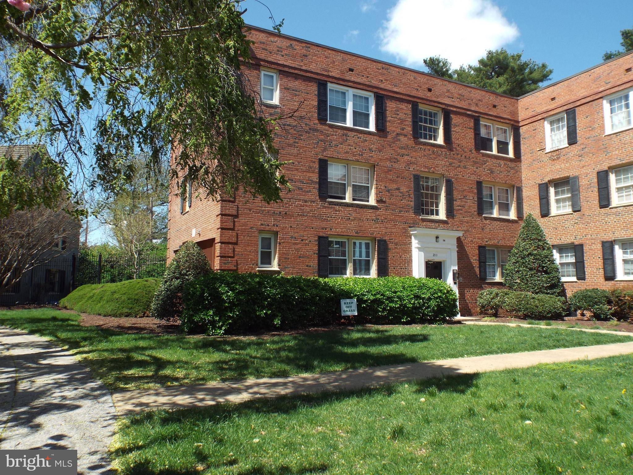Washington, DC 20020,2111 SUITLAND TER SE #101
