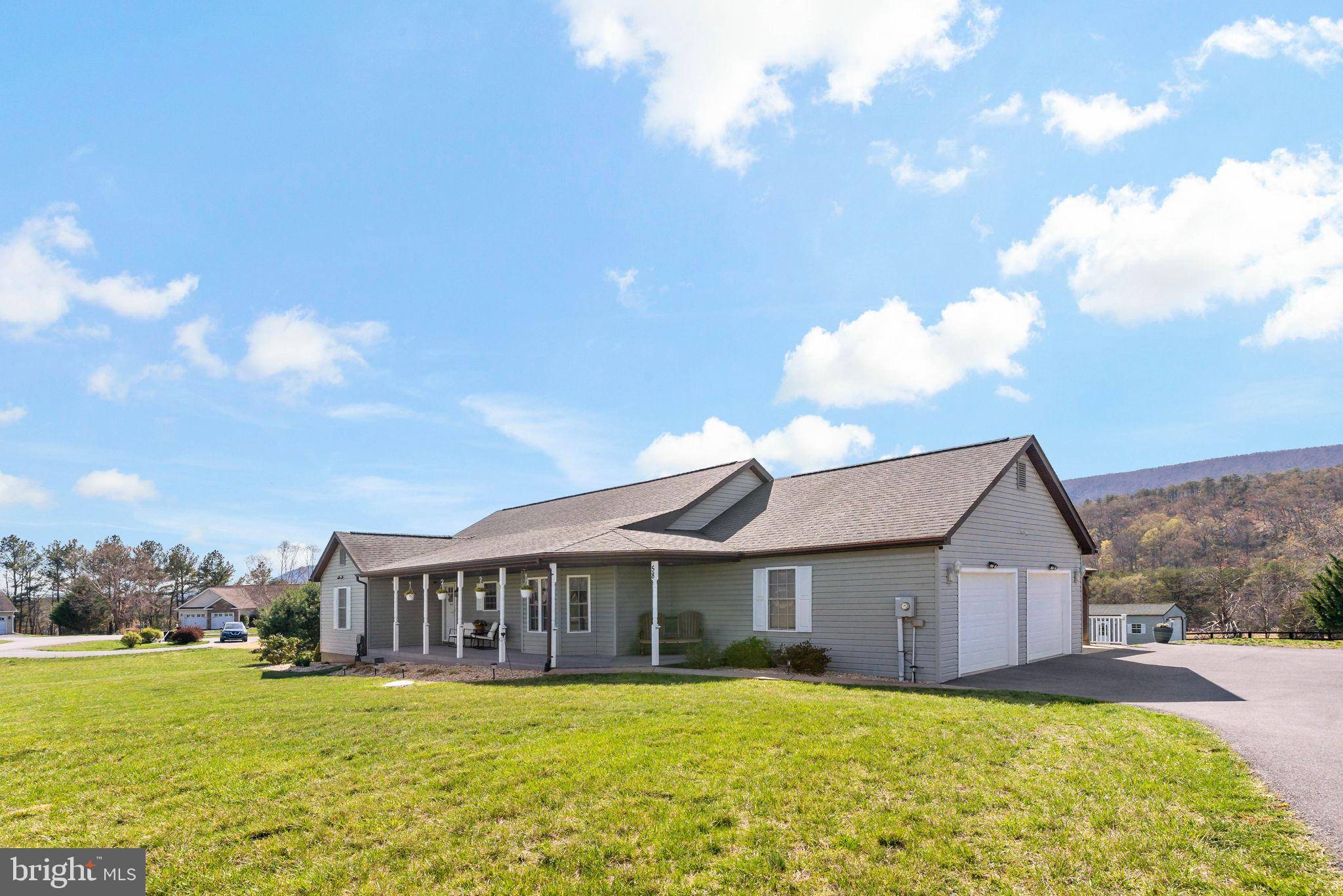 Berkeley Springs, WV 25411,58 DAWSON FARM LN