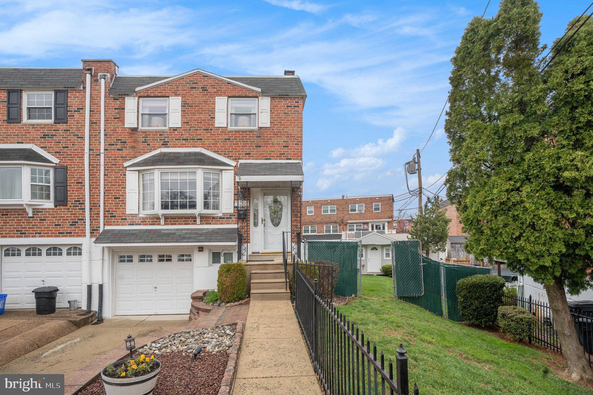 Philadelphia, PA 19154,12716 CABELL RD