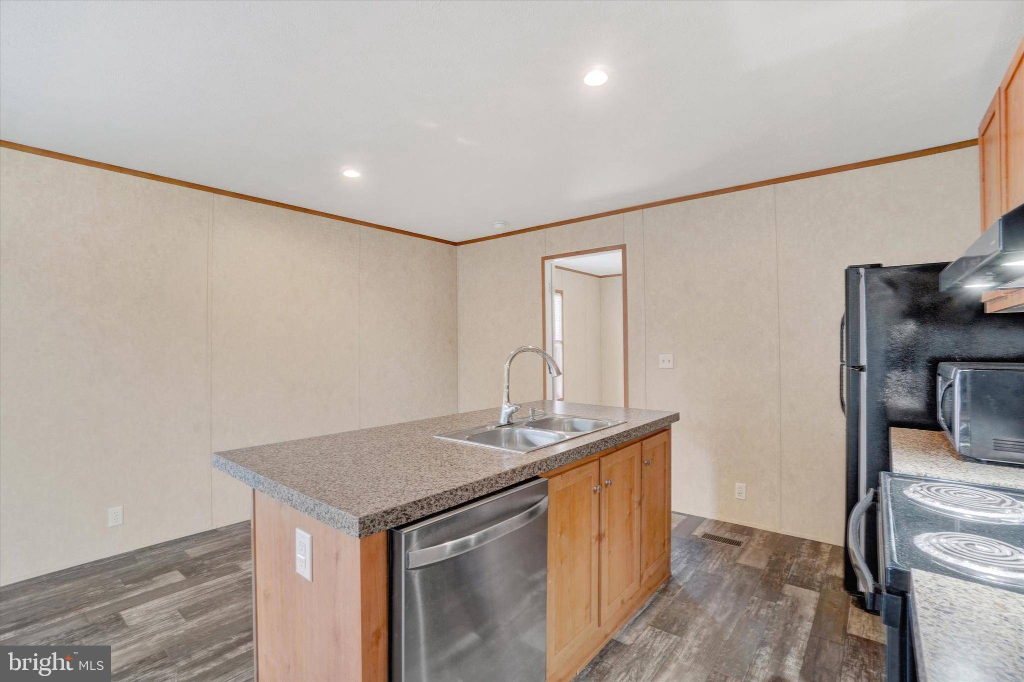 Thomasville, PA 17364,90 CHESAPEAKE EST