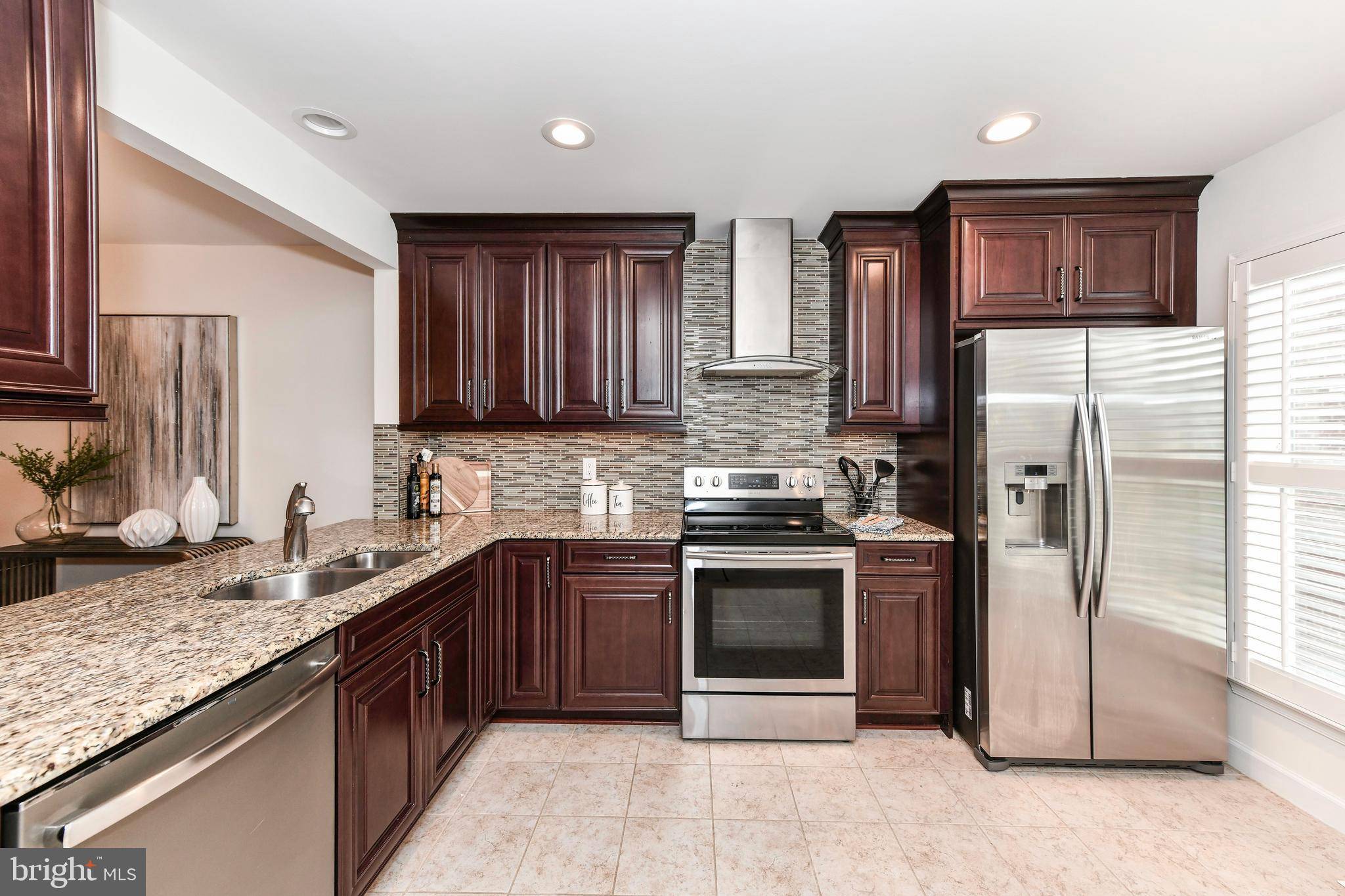 Vienna, VA 22181,9644 SUTTON GREEN CT