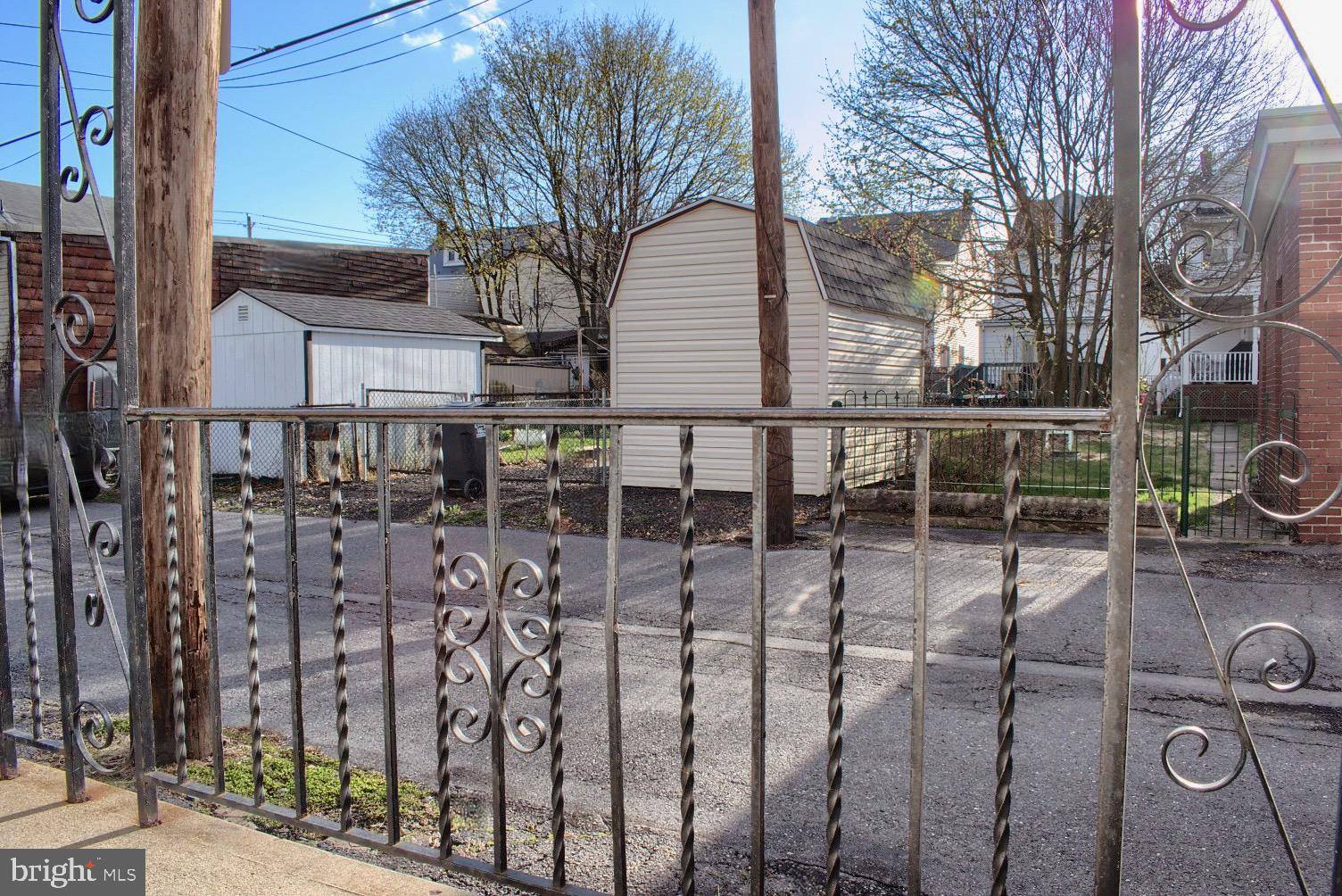Mount Carmel, PA 17851,31 PEACH ST S