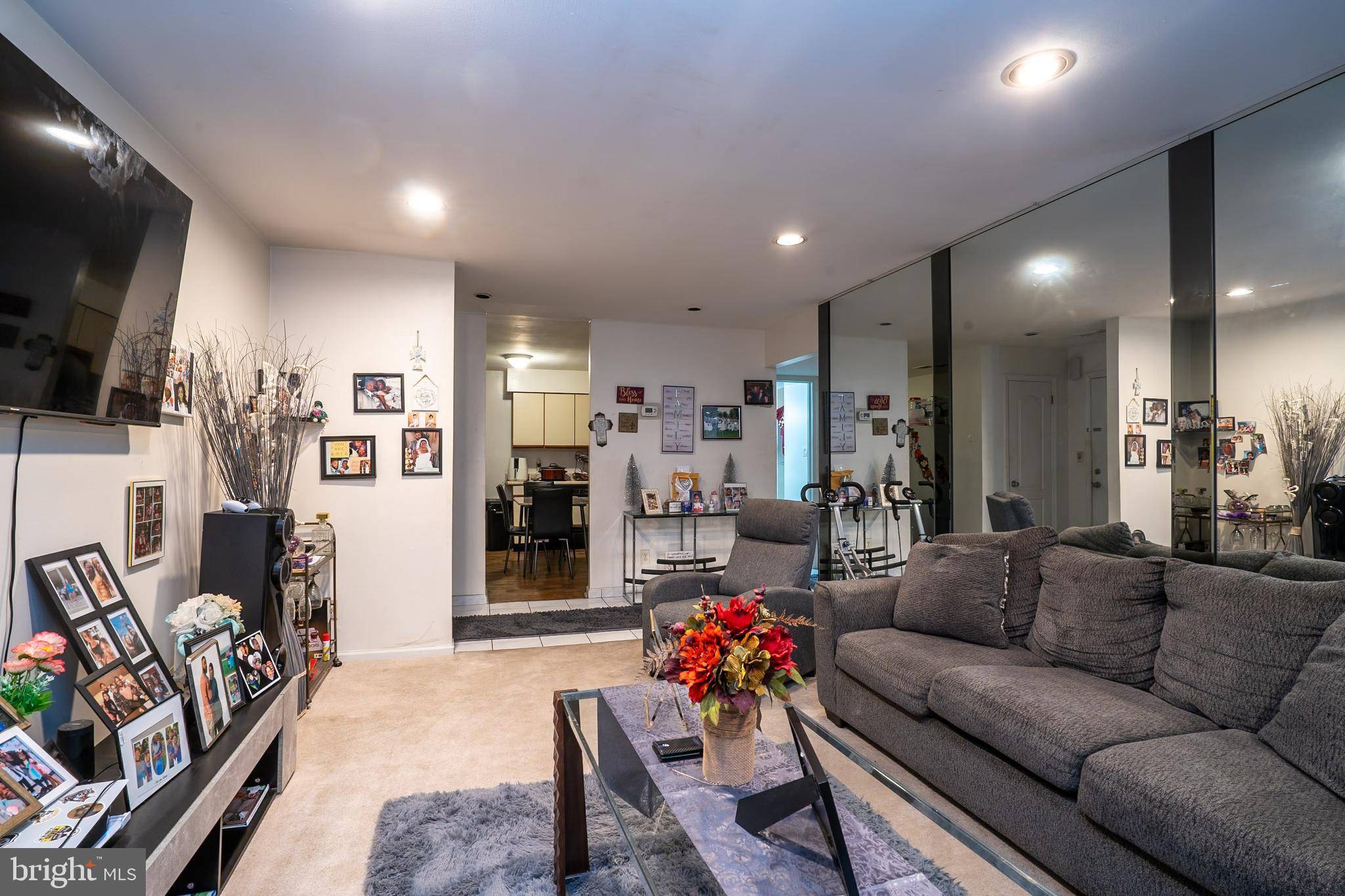 East Windsor, NJ 08520,J4 AVON DR