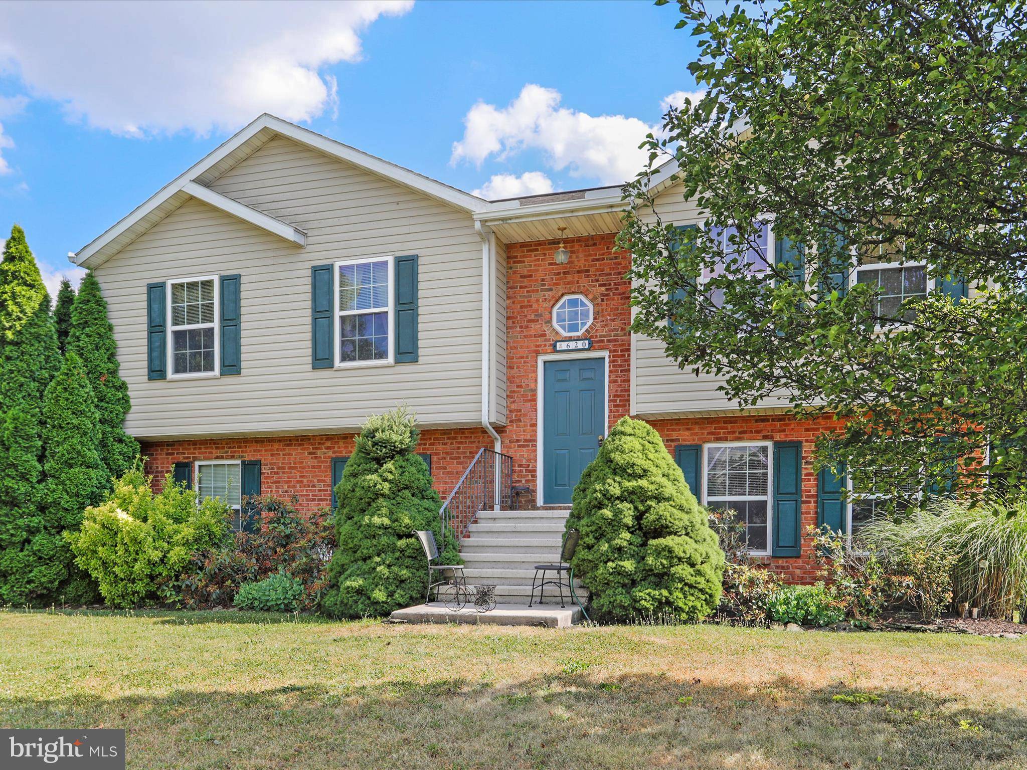 Greencastle, PA 17225,620 DRESDEN CIRCLE