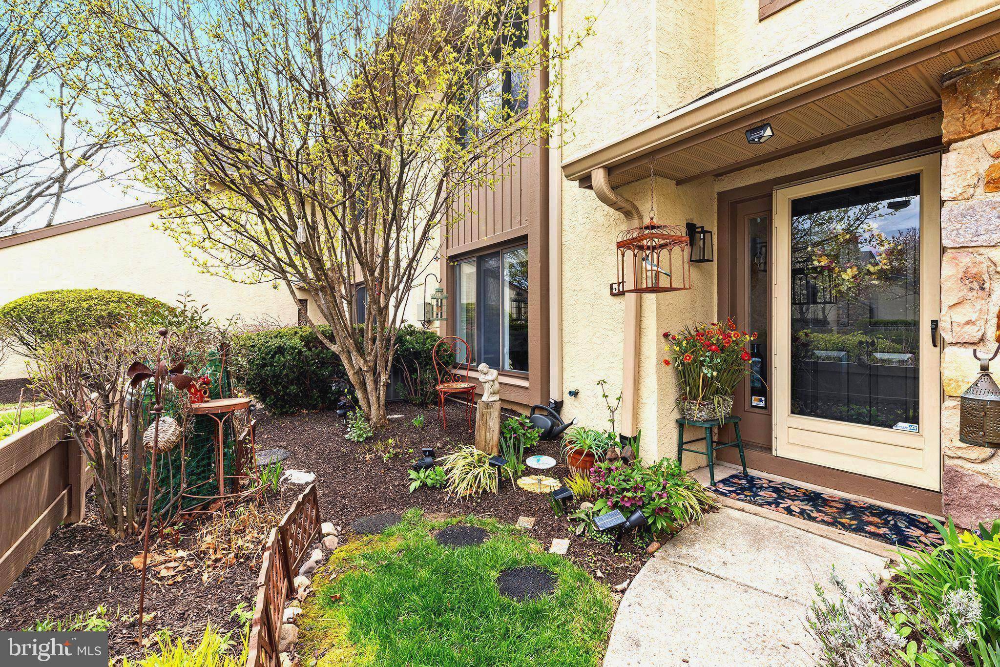 Blue Bell, PA 19422,56 HIGHGATE LN